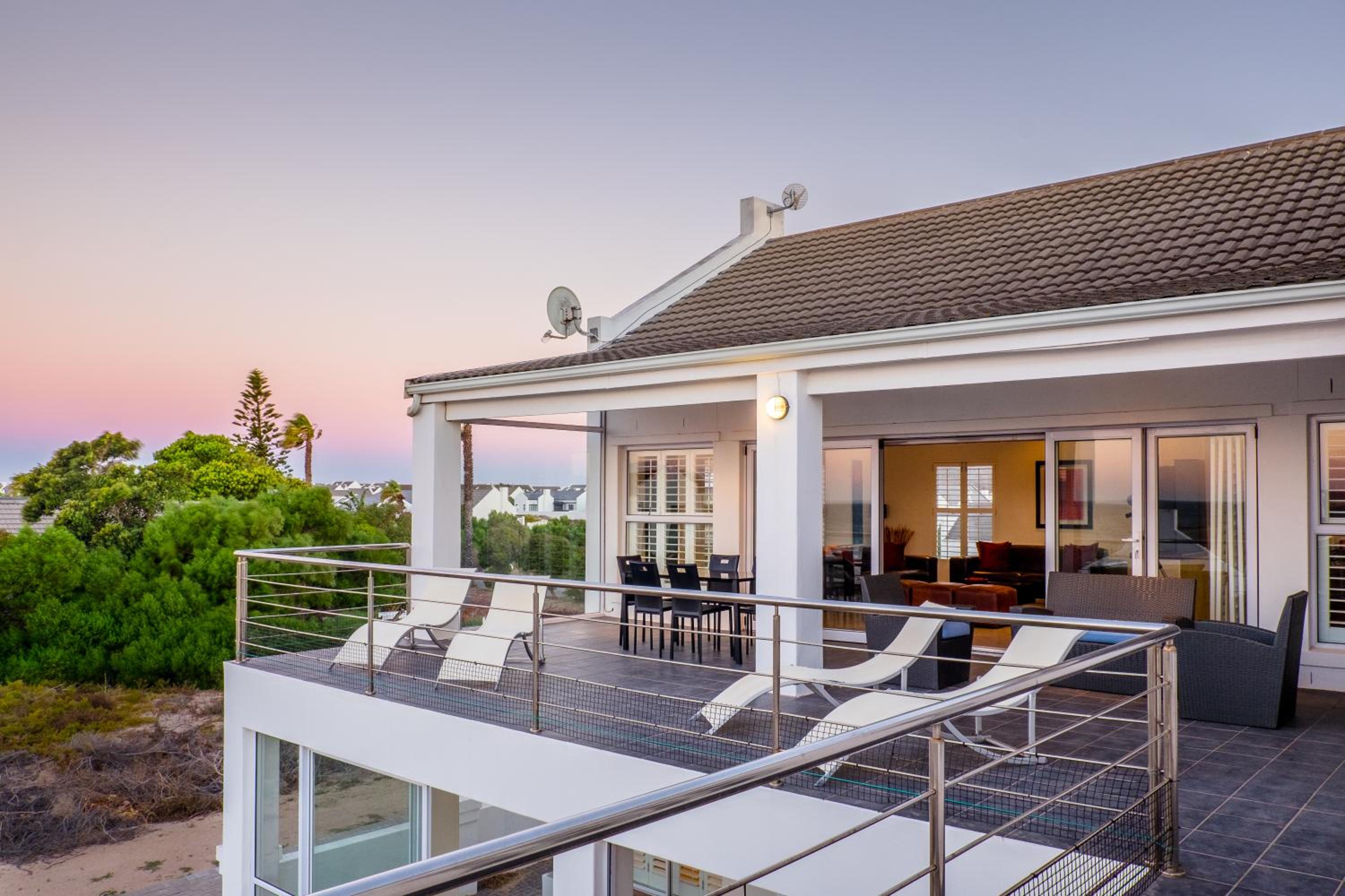 Villa Royale view 5