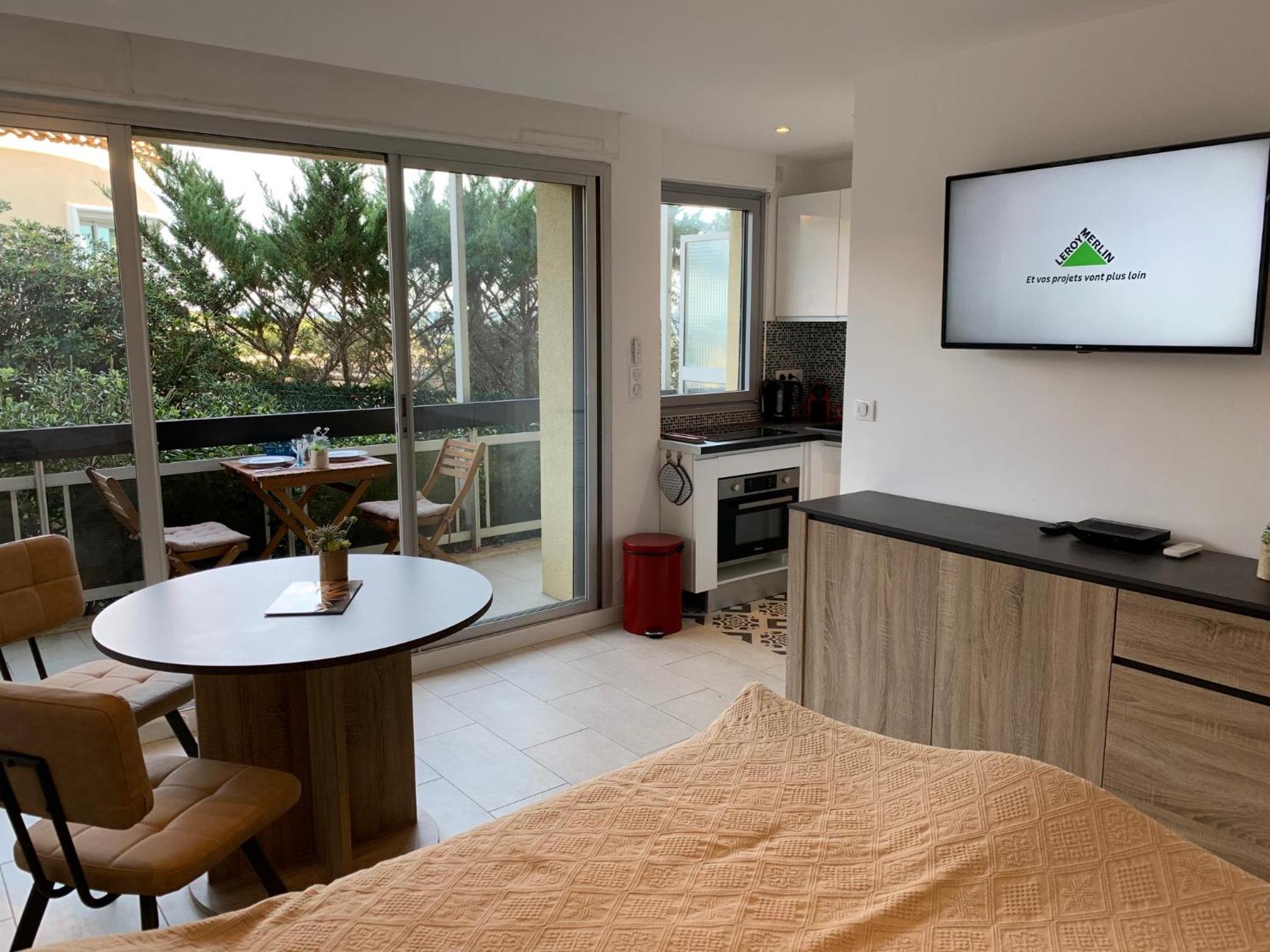 Sainte-Maxime Vacations - LE GRAND LARGE - Property Image 14