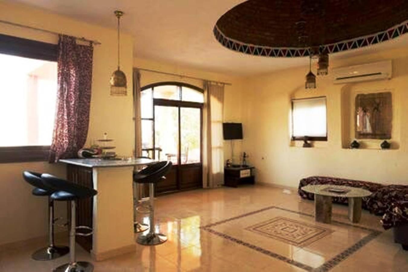 Nile Compound