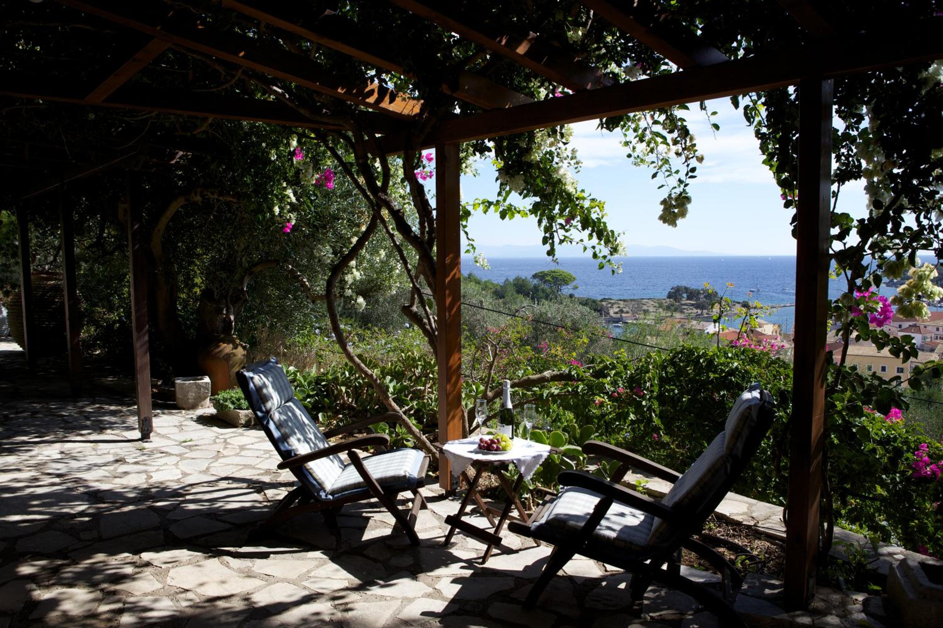 Hotel Bougainvillea - Image 1