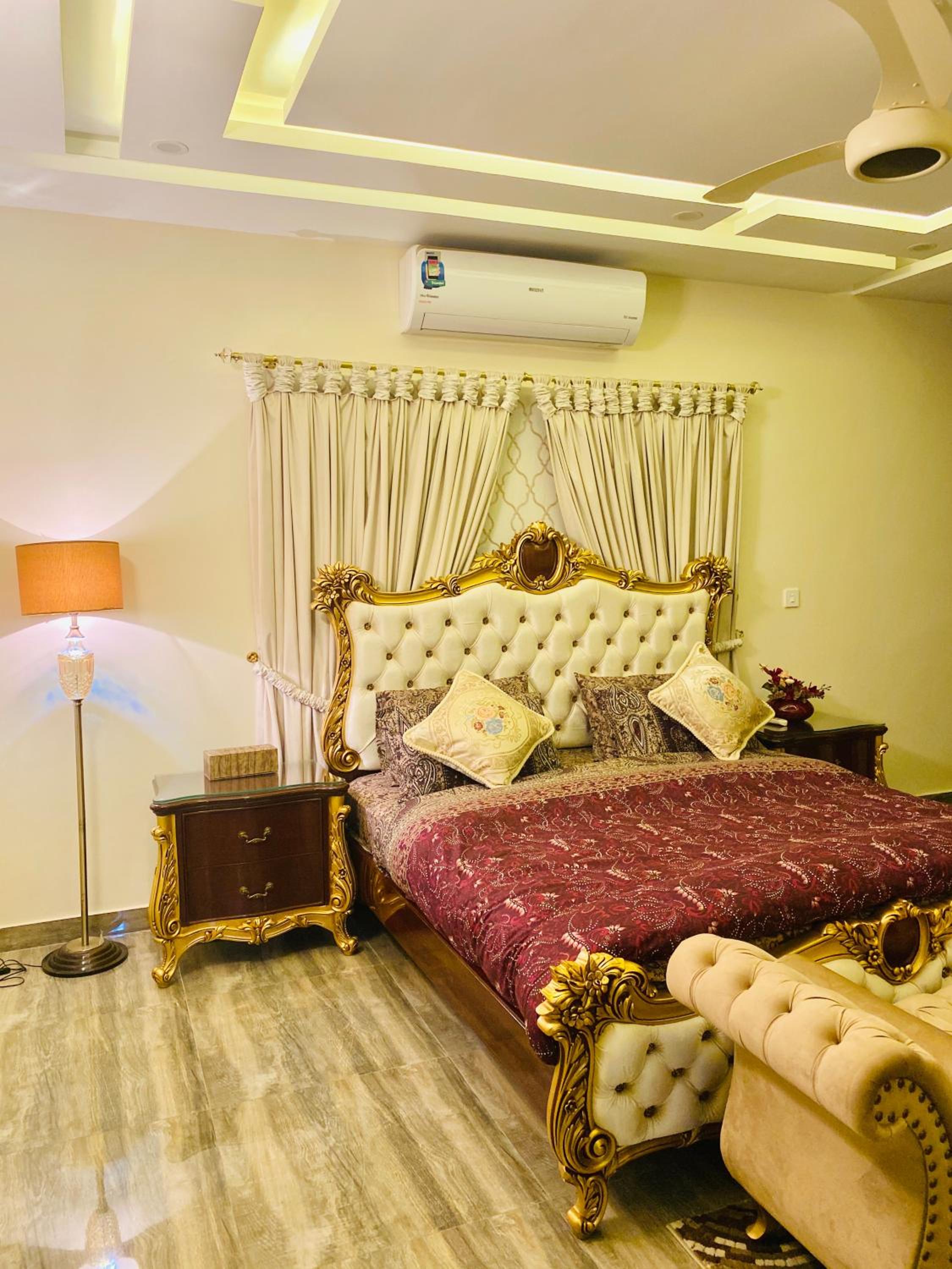 Continental boutique House view 4