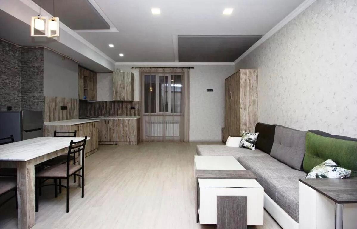 Studio Apartment in Yerevan and Tours in Armenia