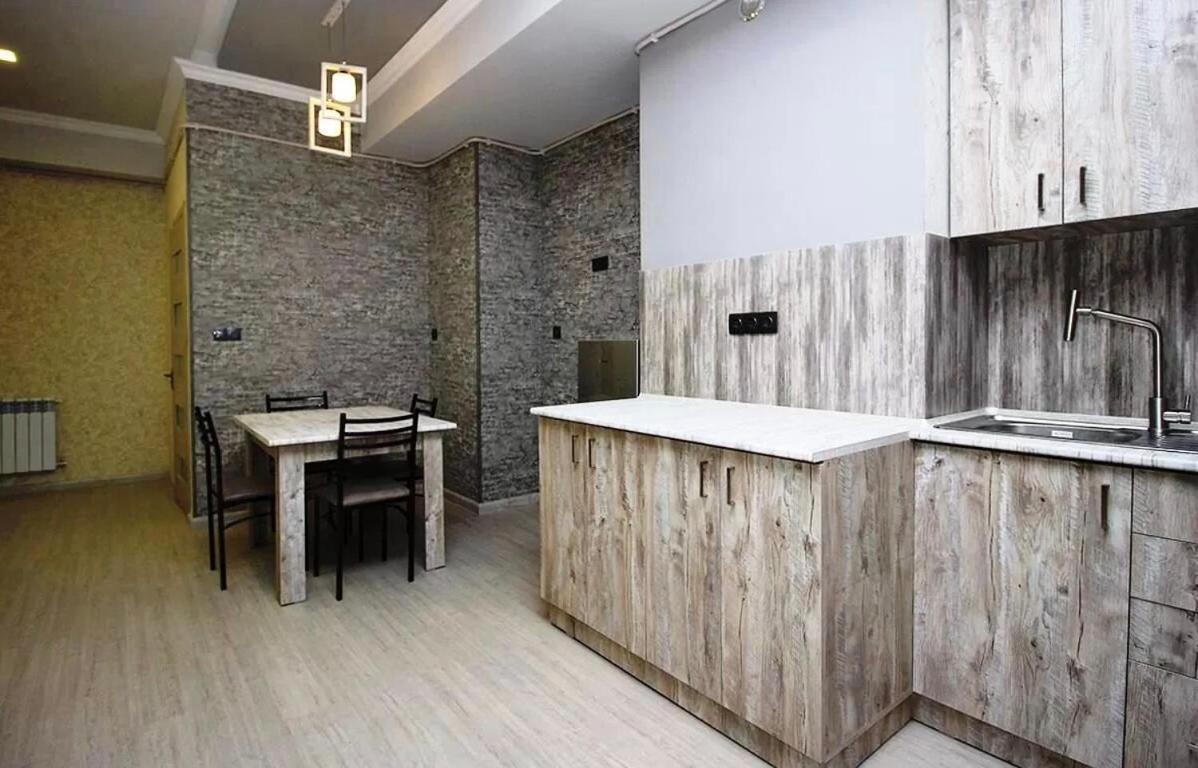 Studio Apartment in Yerevan and Tours in Armenia