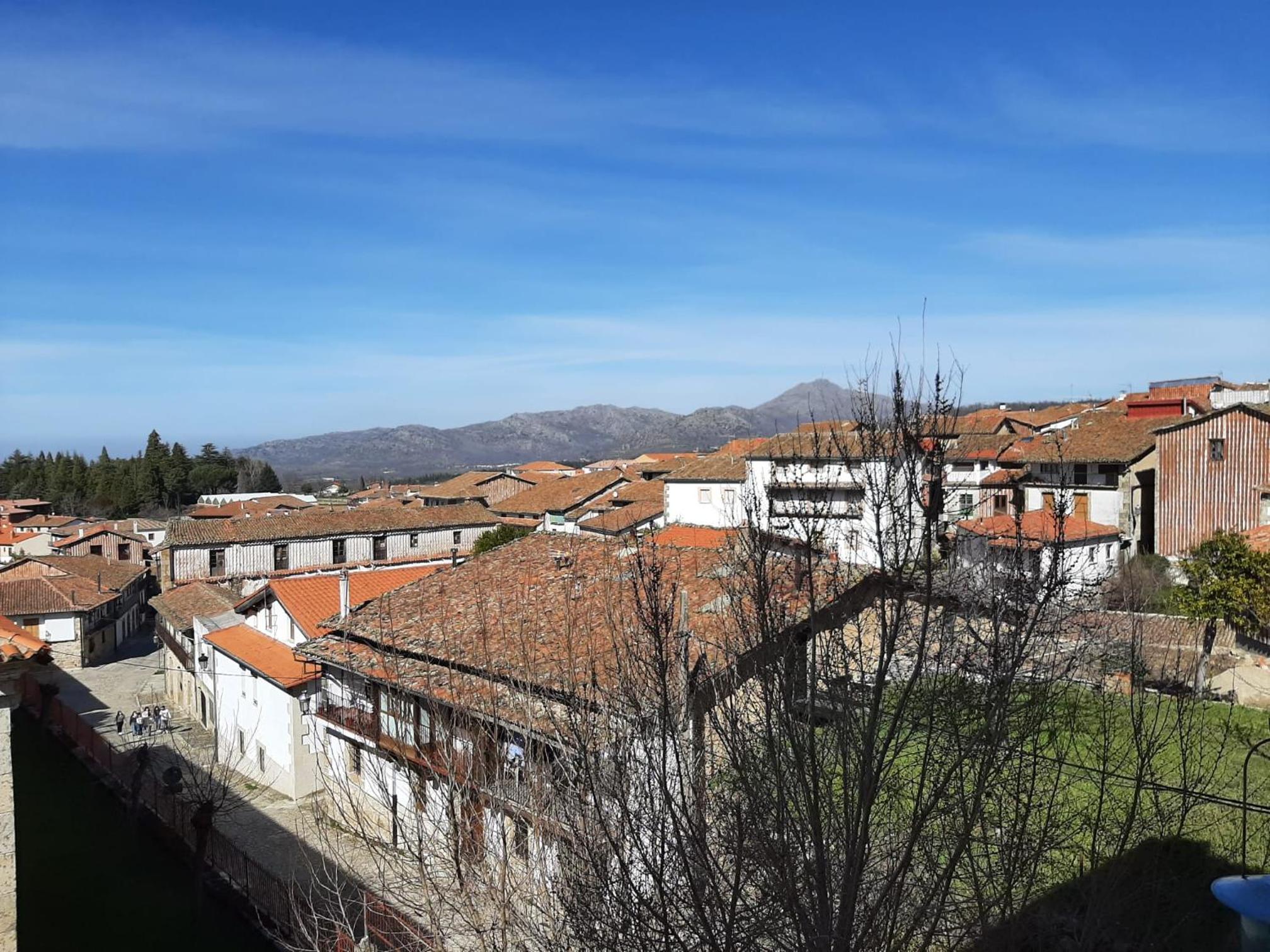 Apartamentos Candelario by gaiarooms view 2