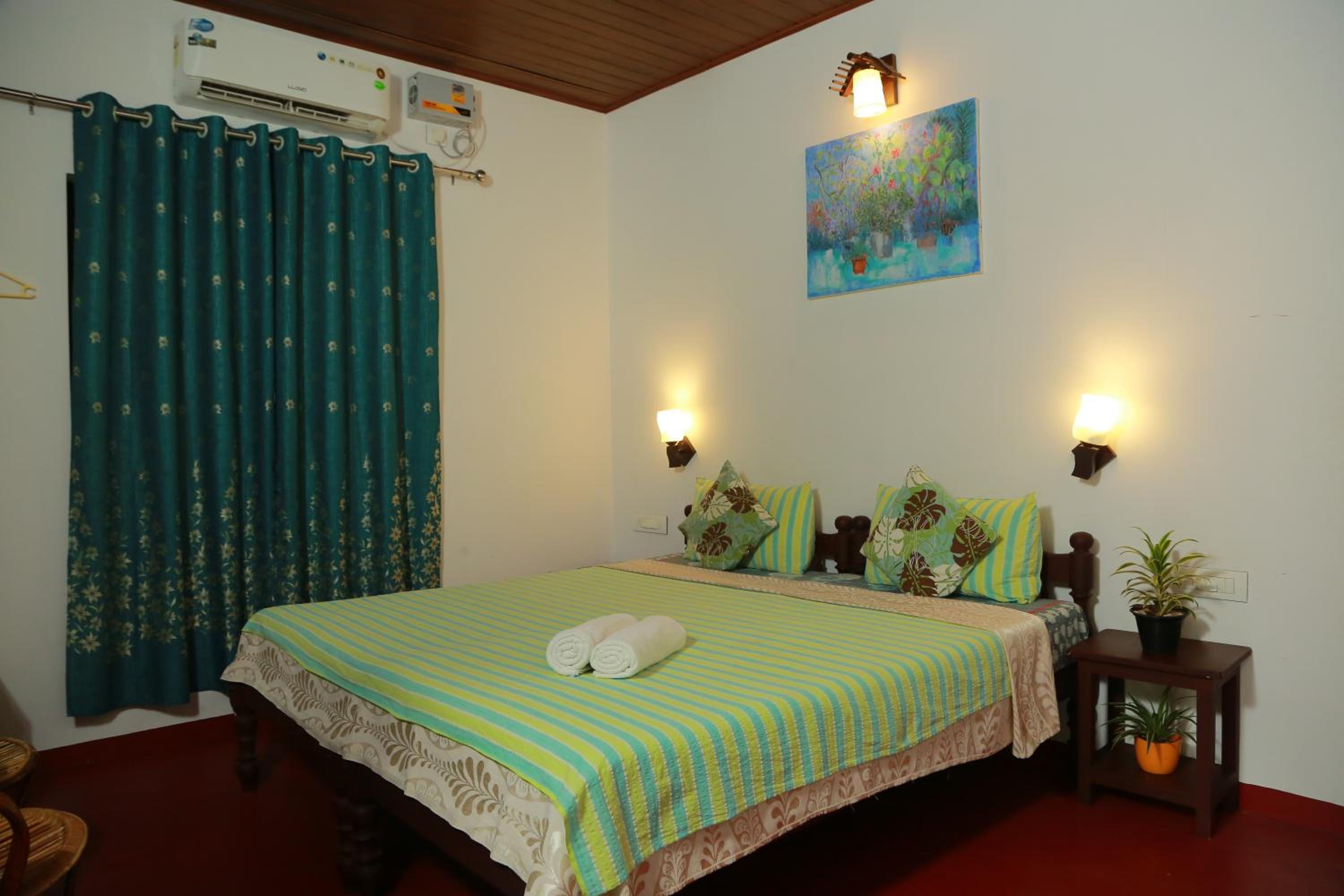 Marari Charlys Homestay