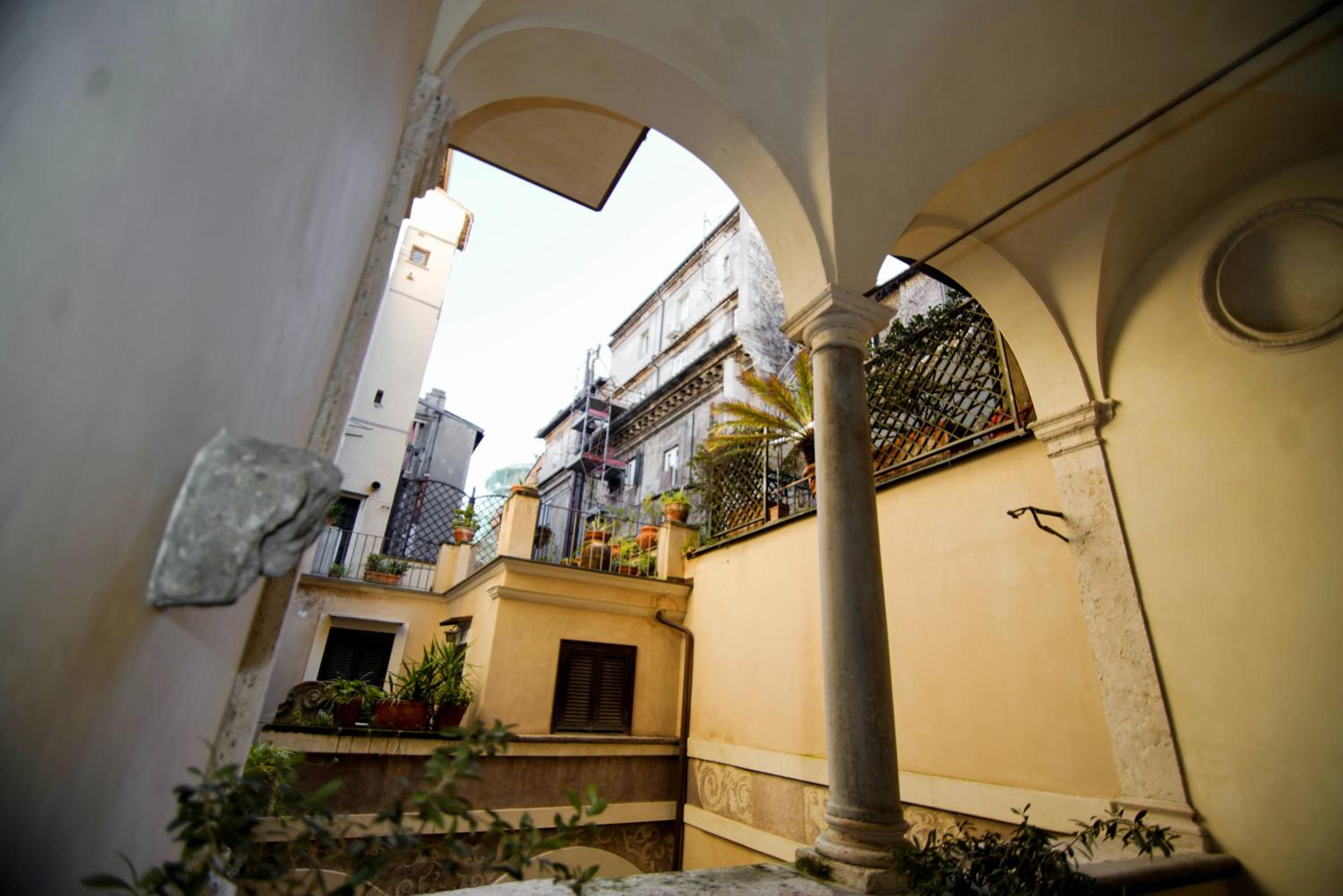 Bruno Domus Antiqua