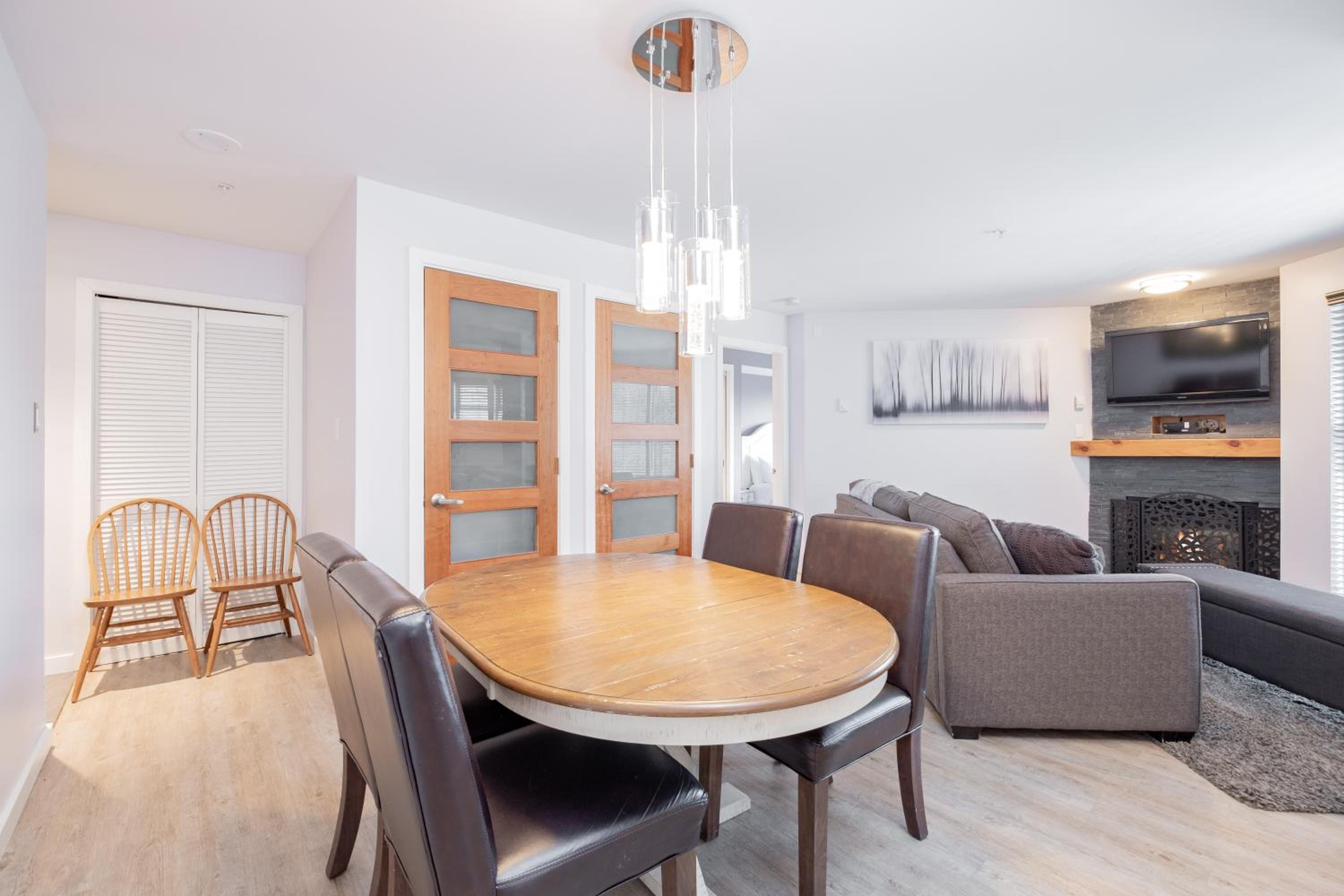Eagle Lodge 225 by Outpost Whistler