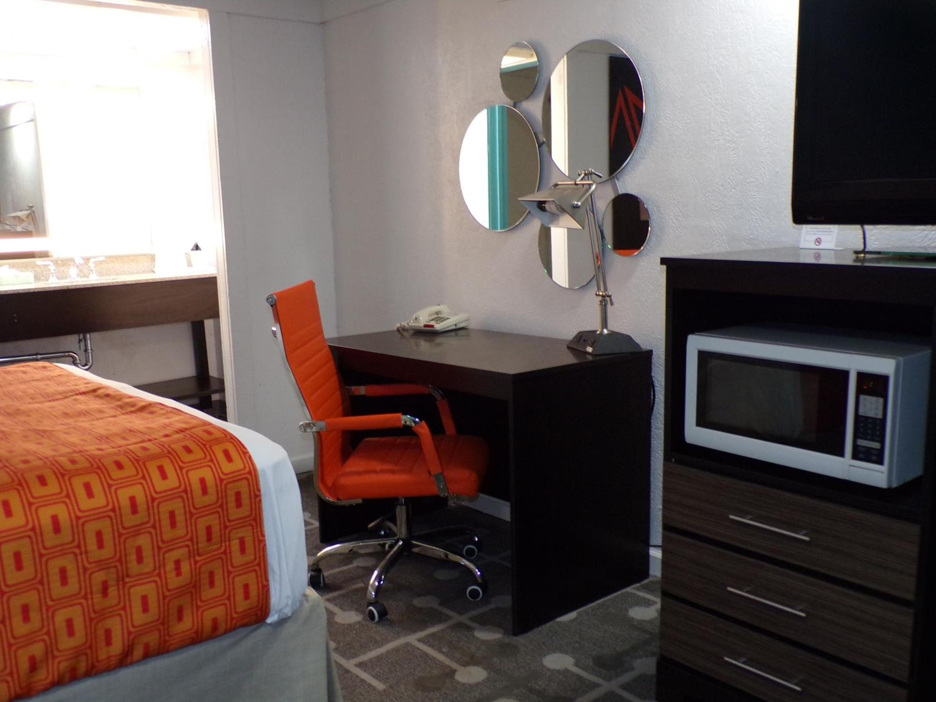 Dover Inn and Suites, Photo 17