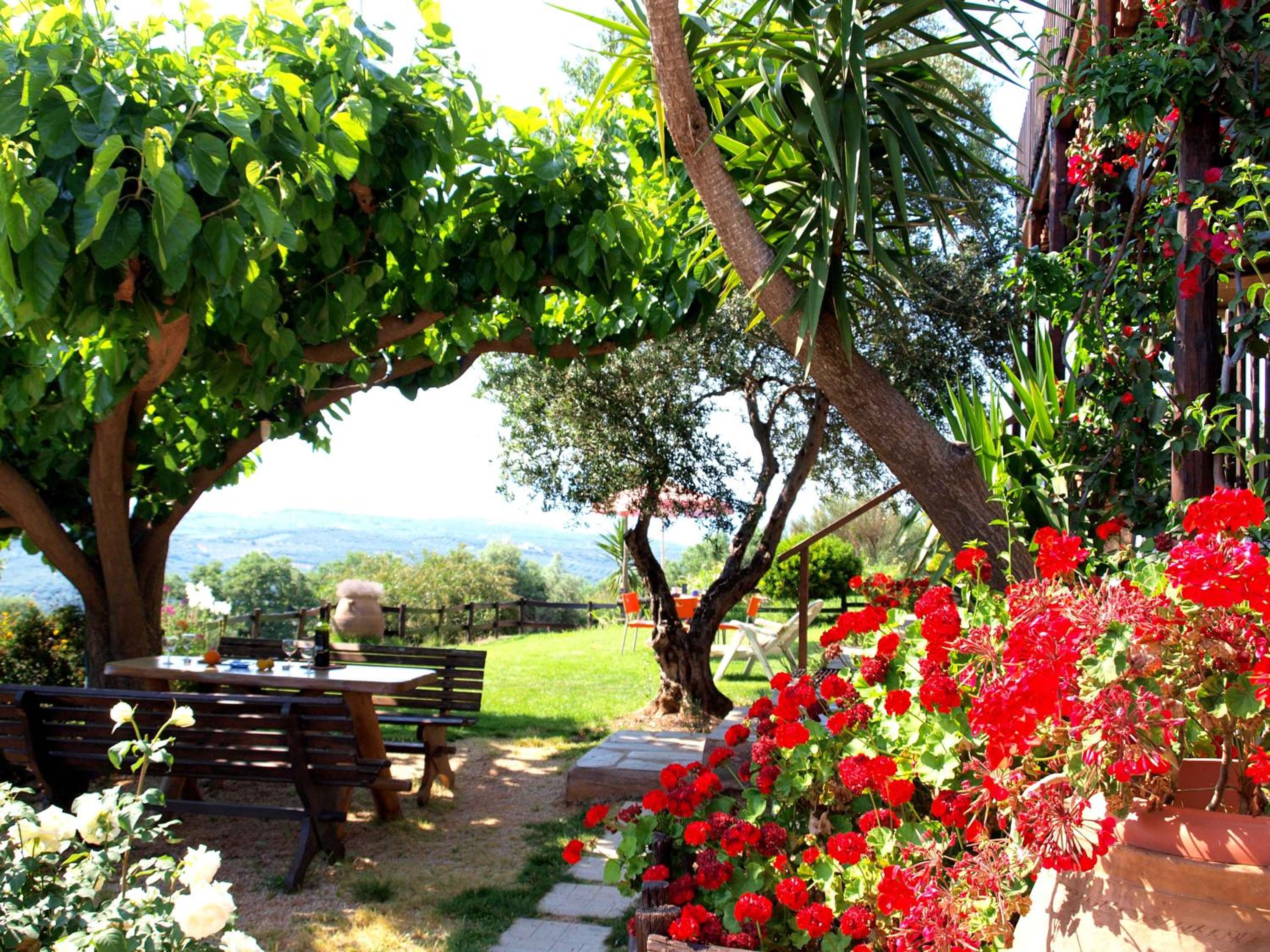 Villa Papoura Homeleader view 4
