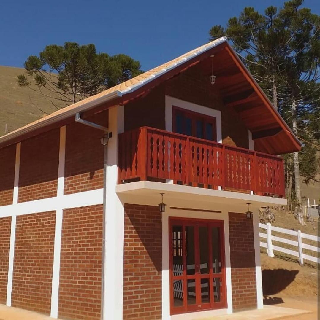 Chalé Família view 2