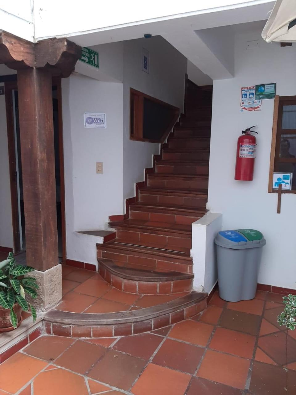 Cemandy Hostal