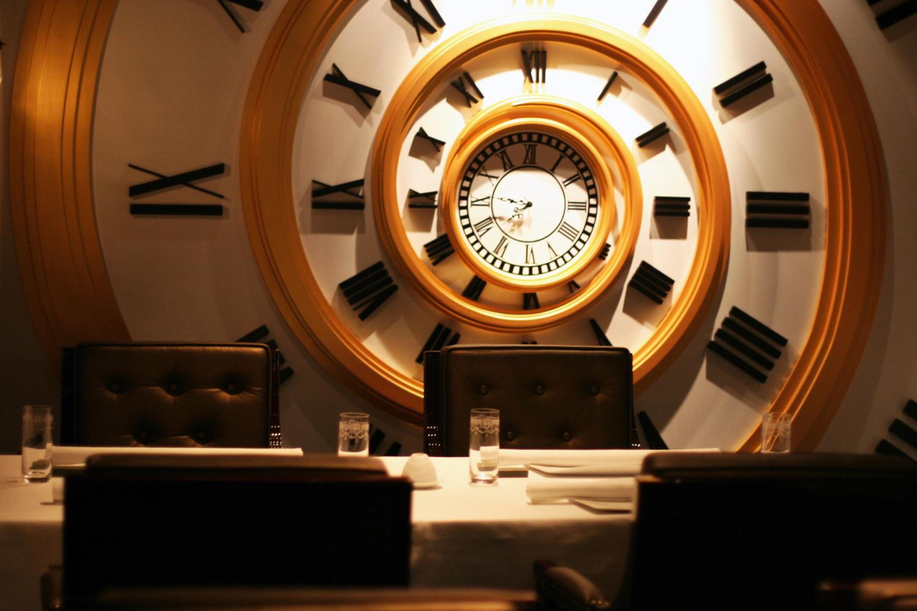 The Luxe Manor 3
