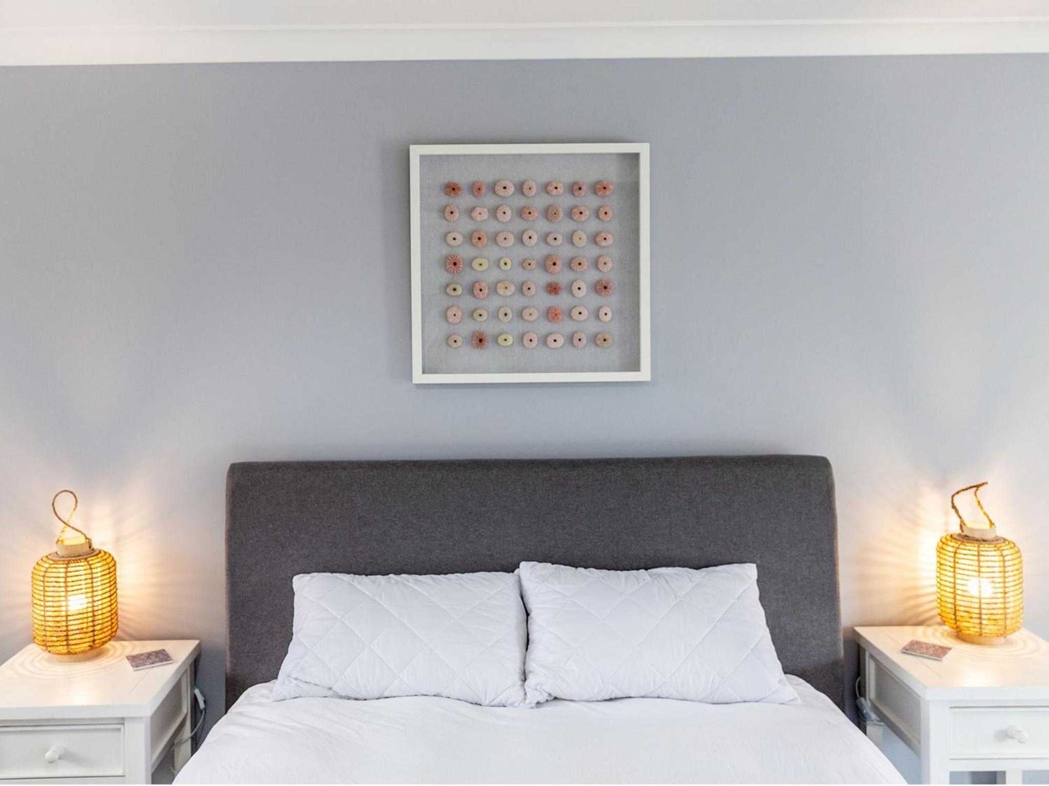 Kristie Court 3, 7 Weatherly Close with air con and close to the beach