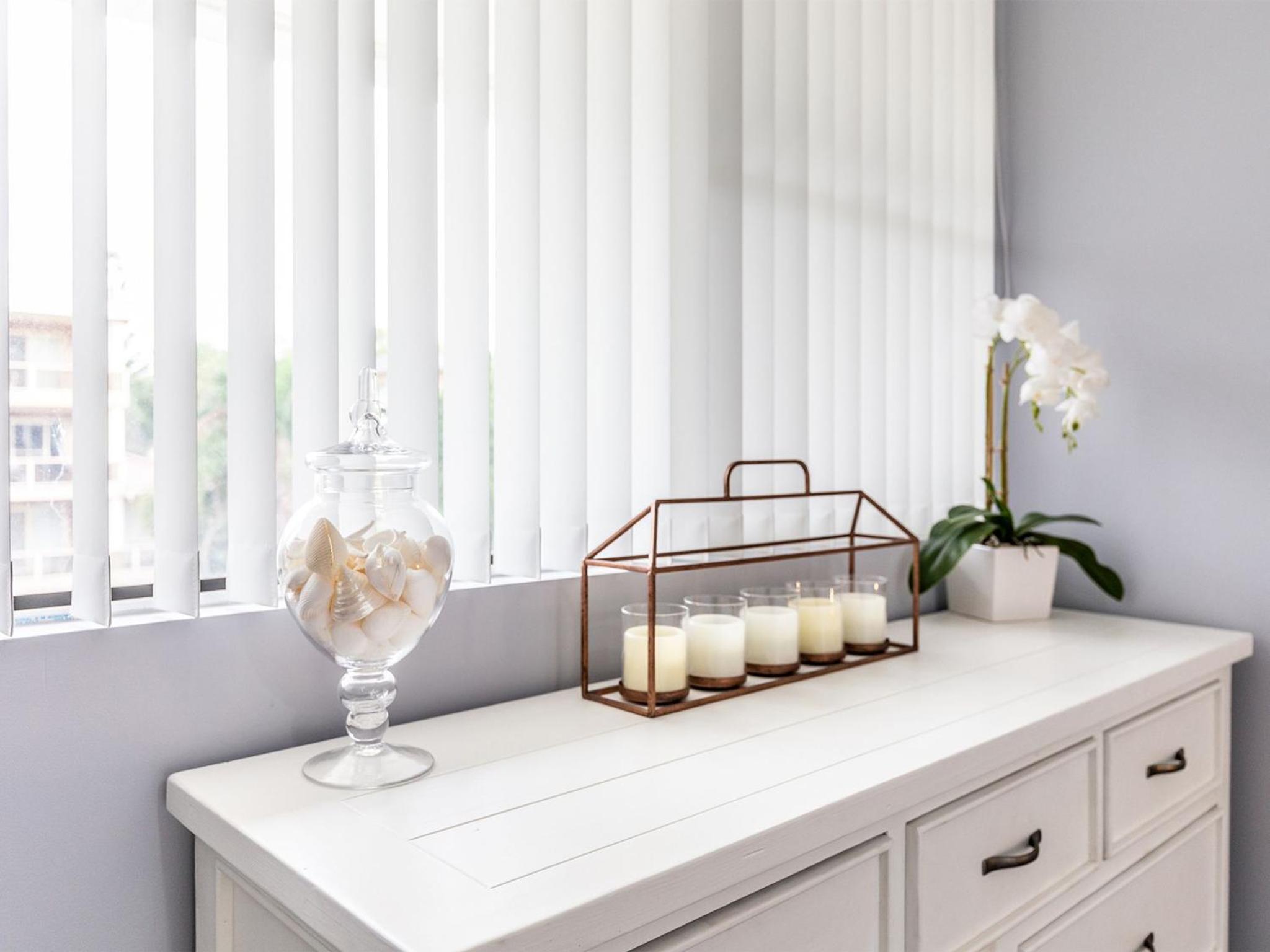 Kristie Court 3, 7 Weatherly Close with air con and close to the beach
