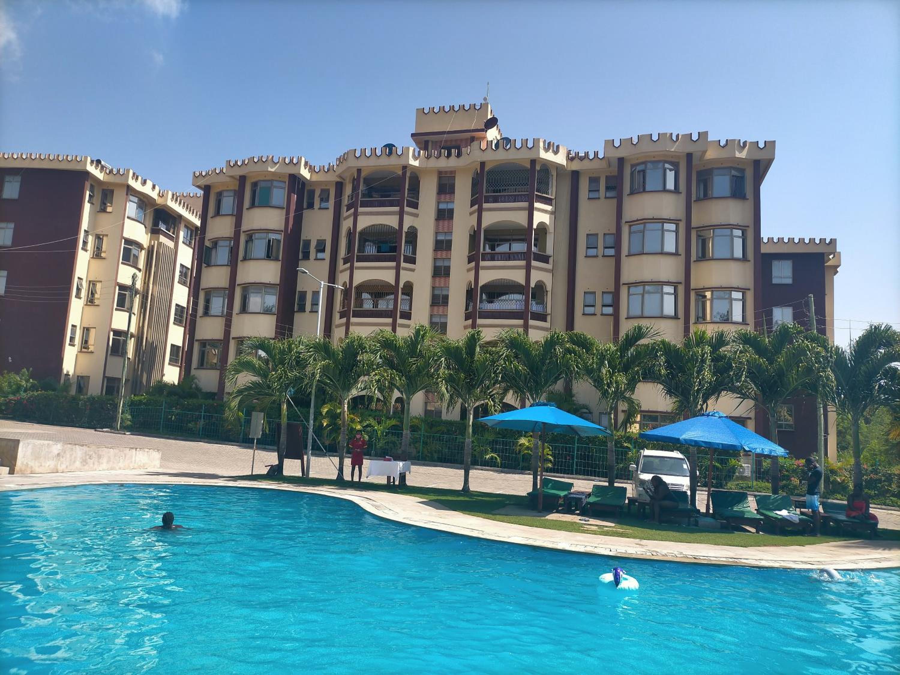 Sunset Fastcare luxury Apartments view 5