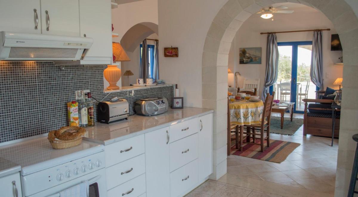 Villa Vouves Homeleader photo 5