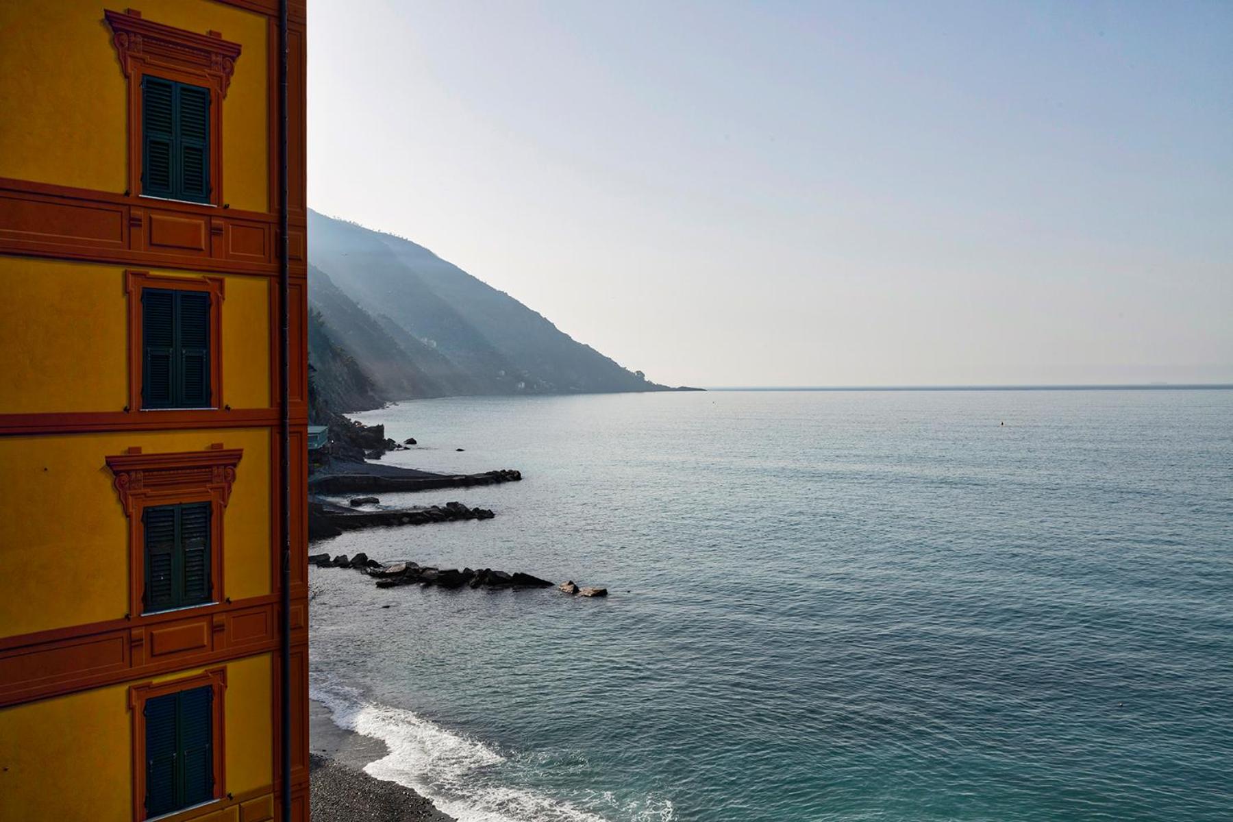 Il Mare di Camogli da un oblò by Wonderful Italy