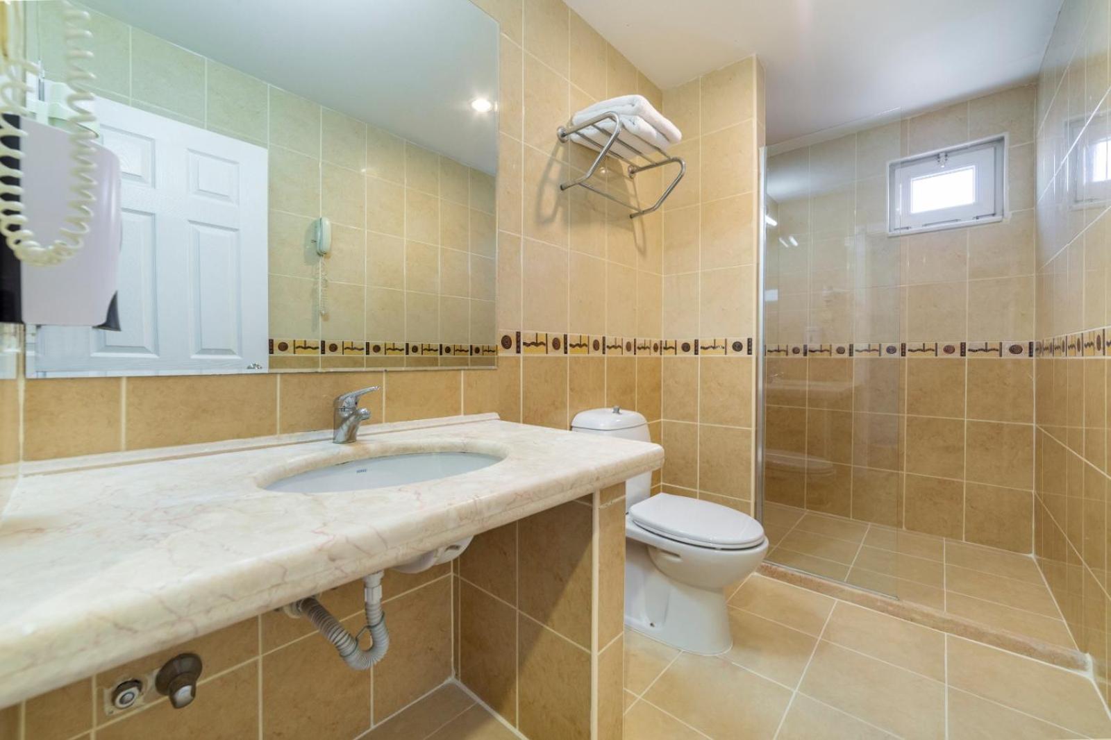 Royalisa City Apart Hotel - Image 27