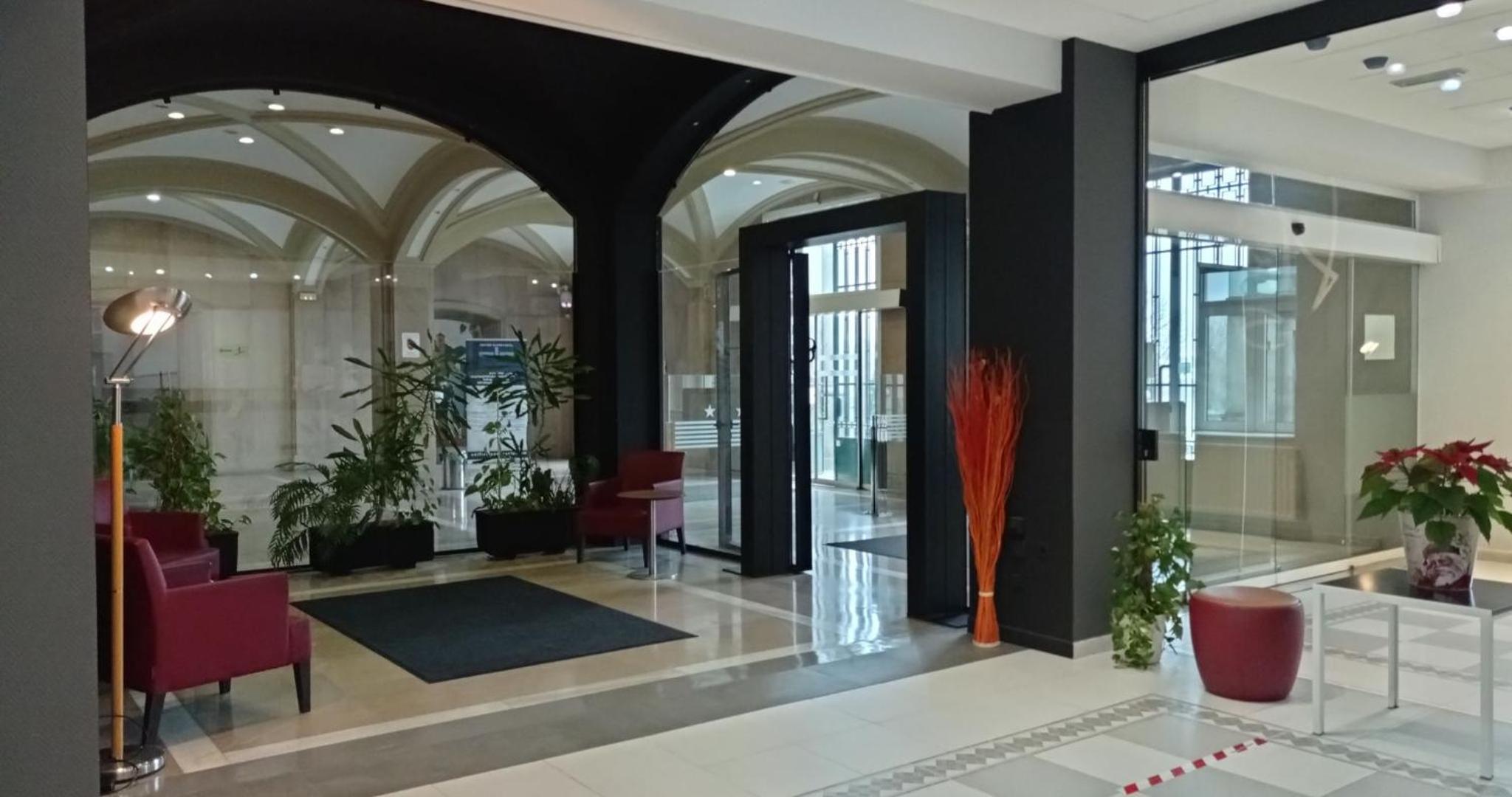 Hotel Seminario Bilbao — 10