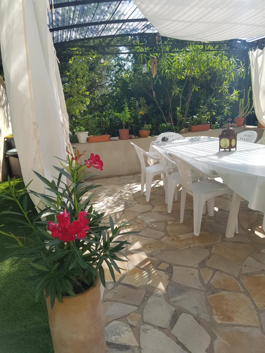 Photo 19