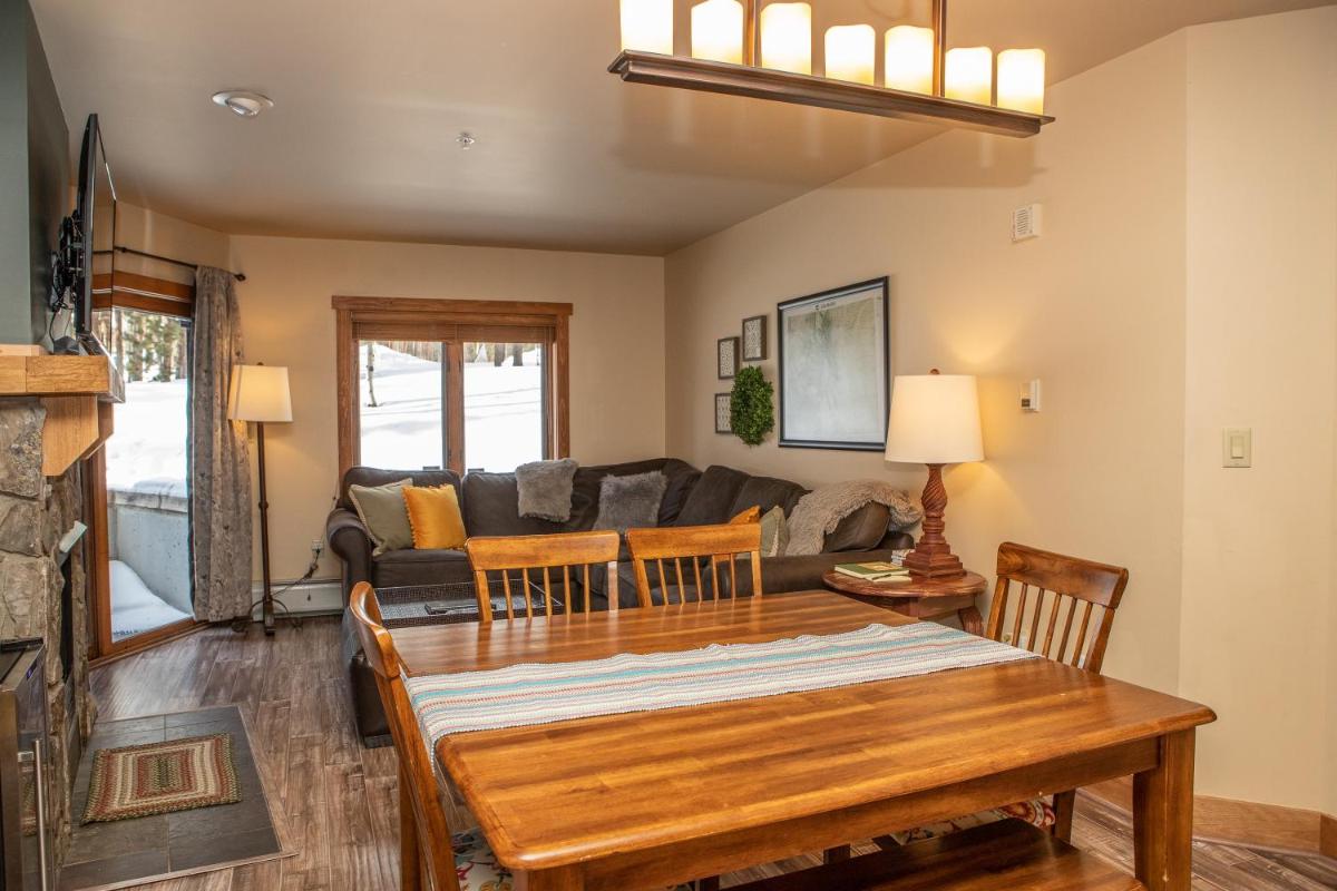 2225 Red Hawk Lodge condo view 5