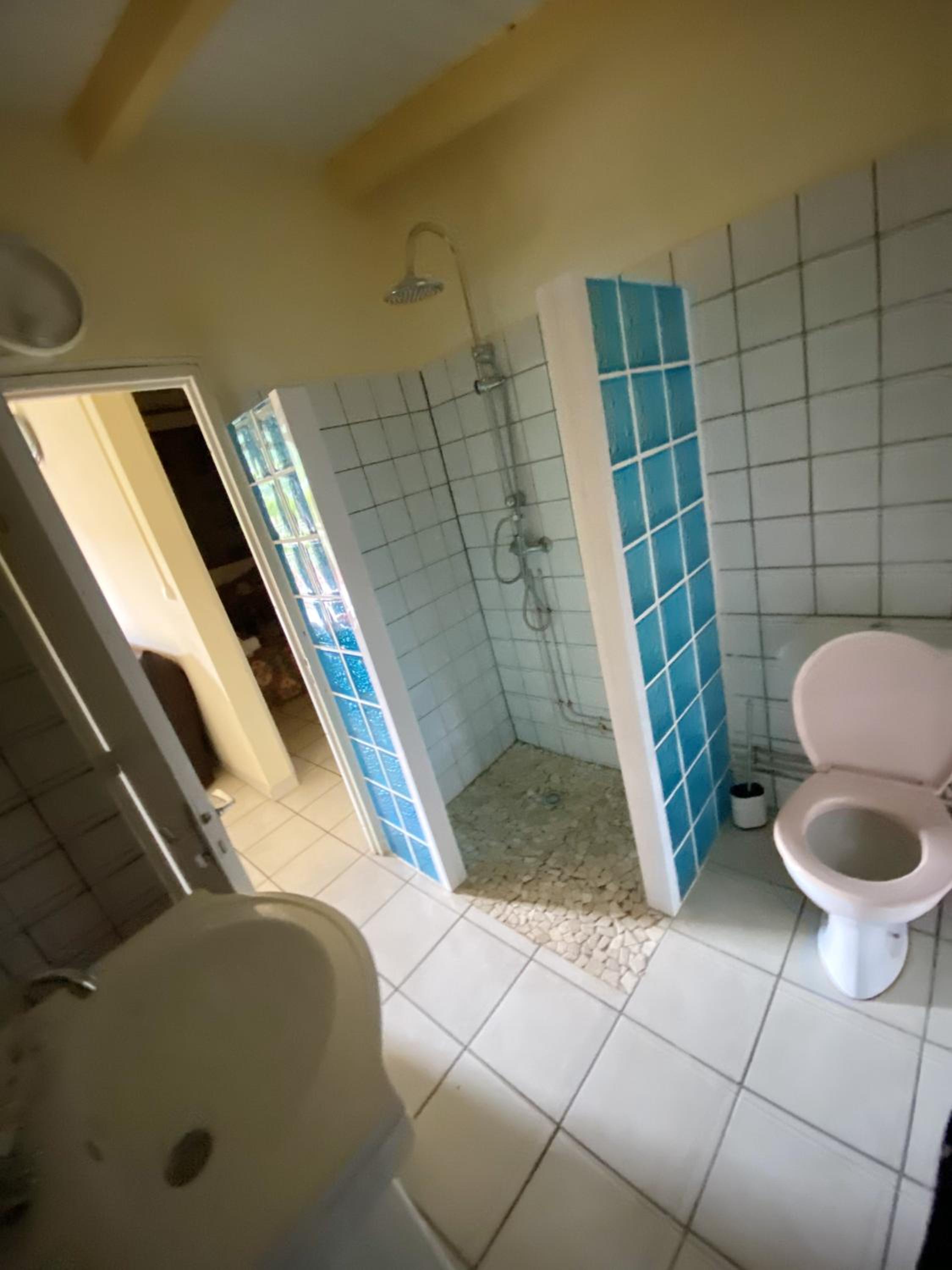 Appartement lumineux à Pointe-Noire avec piscine partagée view 4