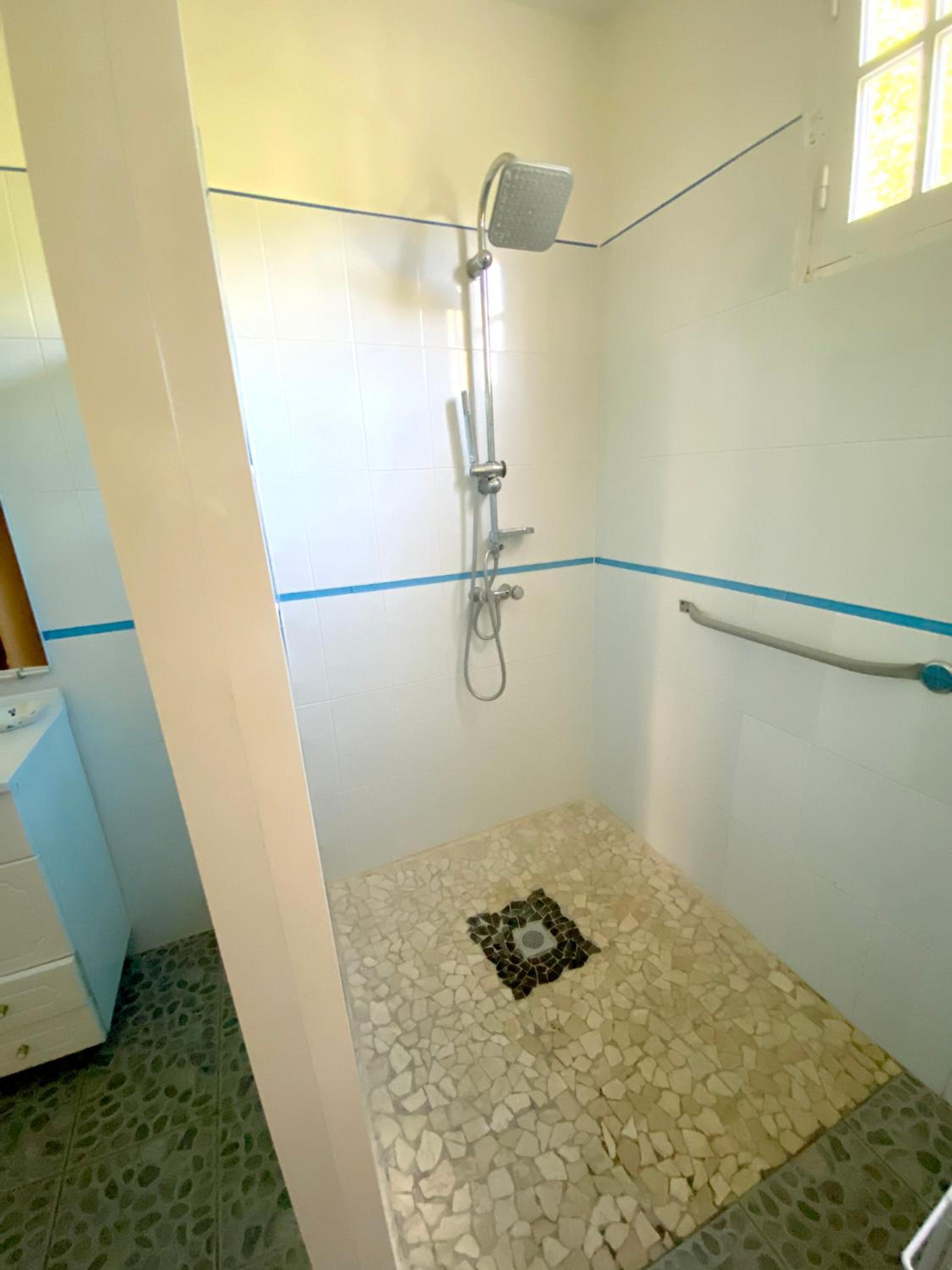 Appartement charmant à Pointe-Noire - Piscine et Jacuzzi - 54 m²