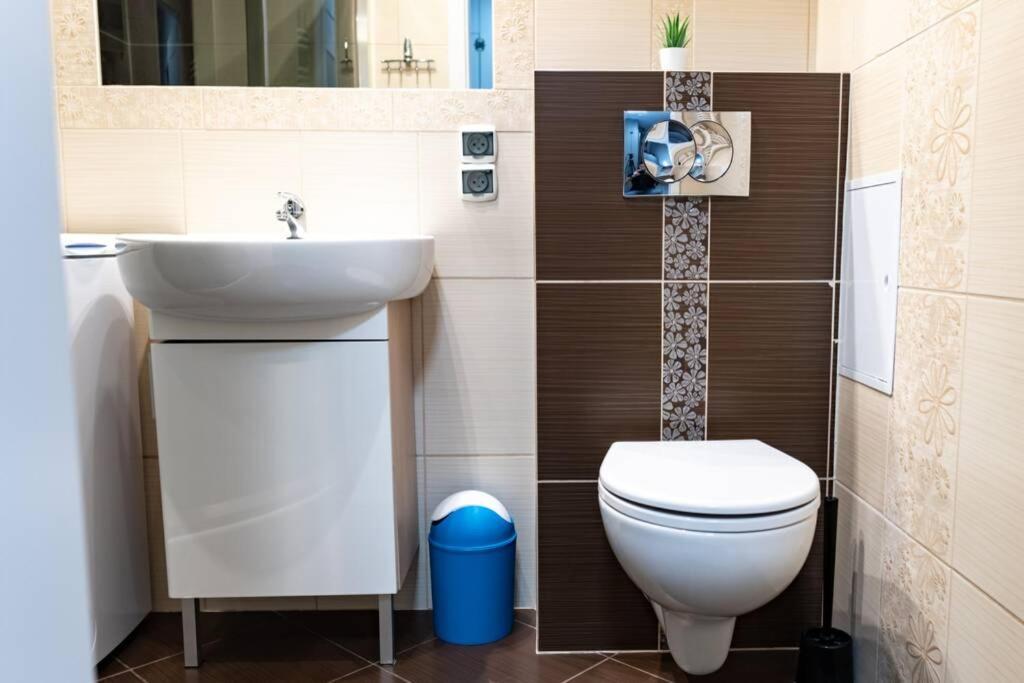 Cracow nest - 2 sep. bedrooms, heart of Kazimierz view 3