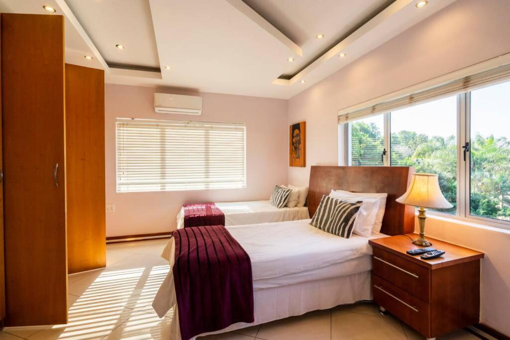 Fairwood Villa Umhlanga, Ocean Views & Rooftop Pool
