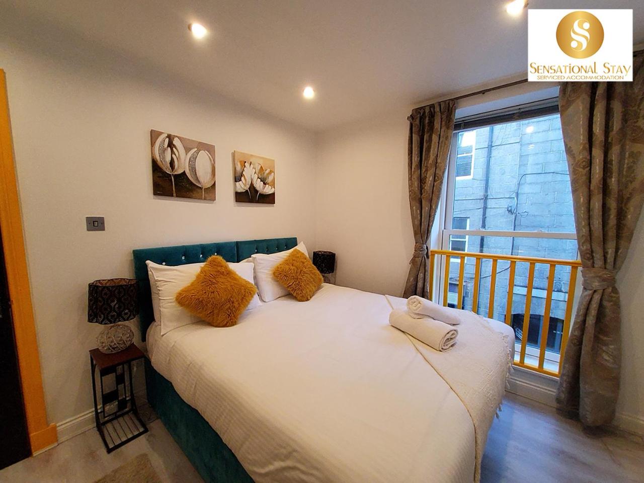 1 & 3 Bedroom Apt by Sensational Stay Serviced Accommodation - Adelphi Suites view 2