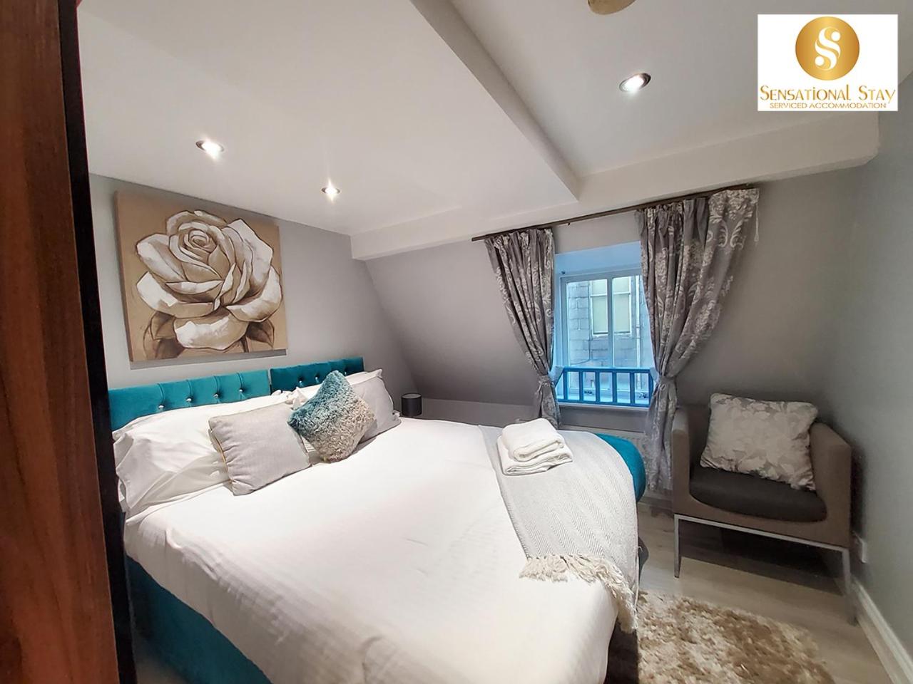 1 & 3 Bedroom Apt by Sensational Stay Serviced Accommodation - Adelphi Suites view 5