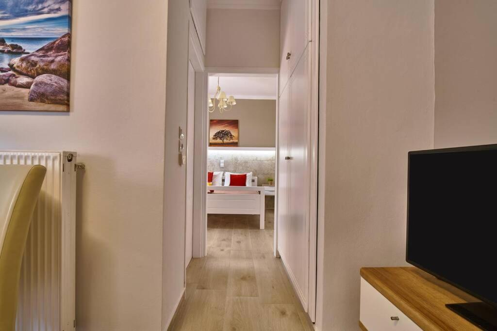 Natasha's Luxury apartment by the sea view 4