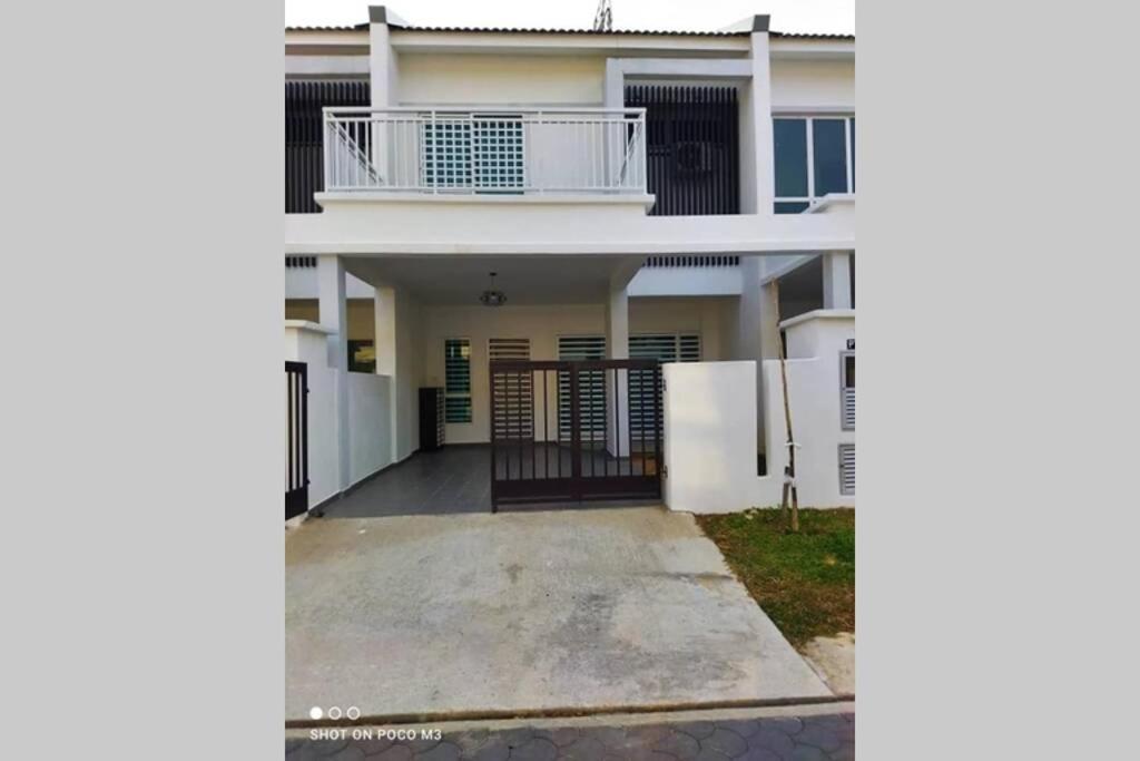 Homestay Kota Bharu ONE SERIBONG near Mydin mall Tunjong & Wakaf Che Yeh photo 7