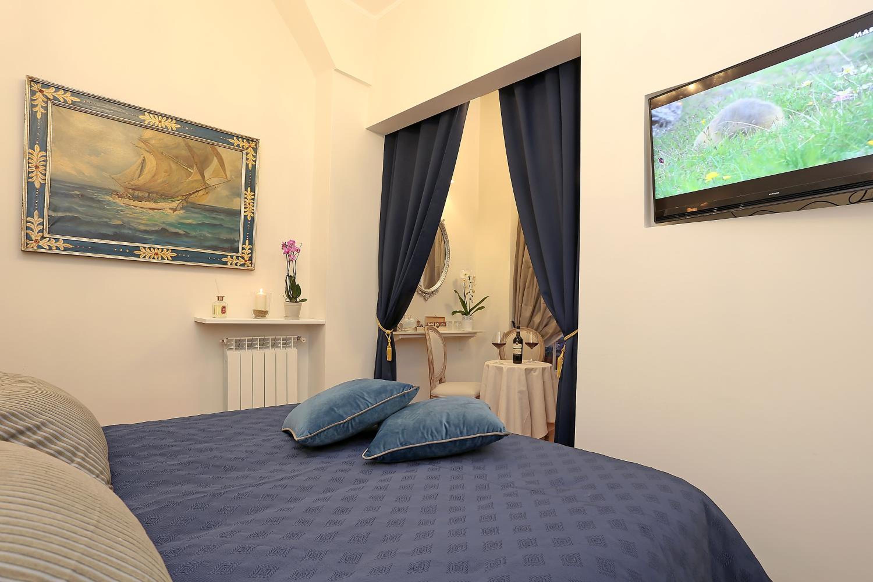 Grand Tour Rome Suites - Liberty Collection