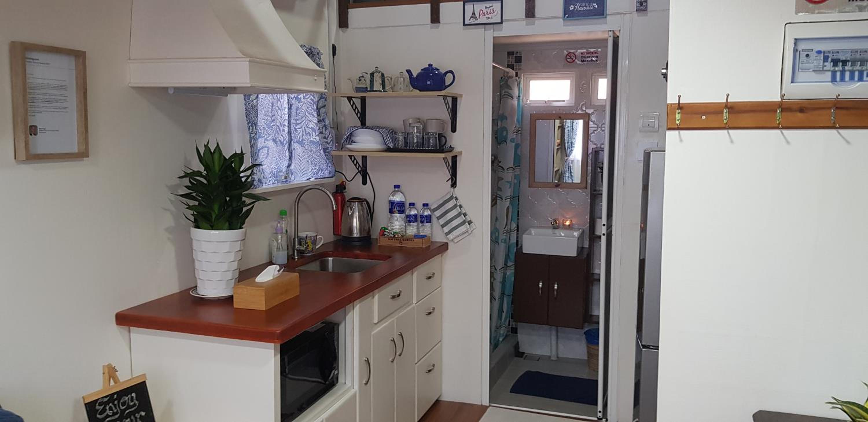 Tiny House B&B view 4