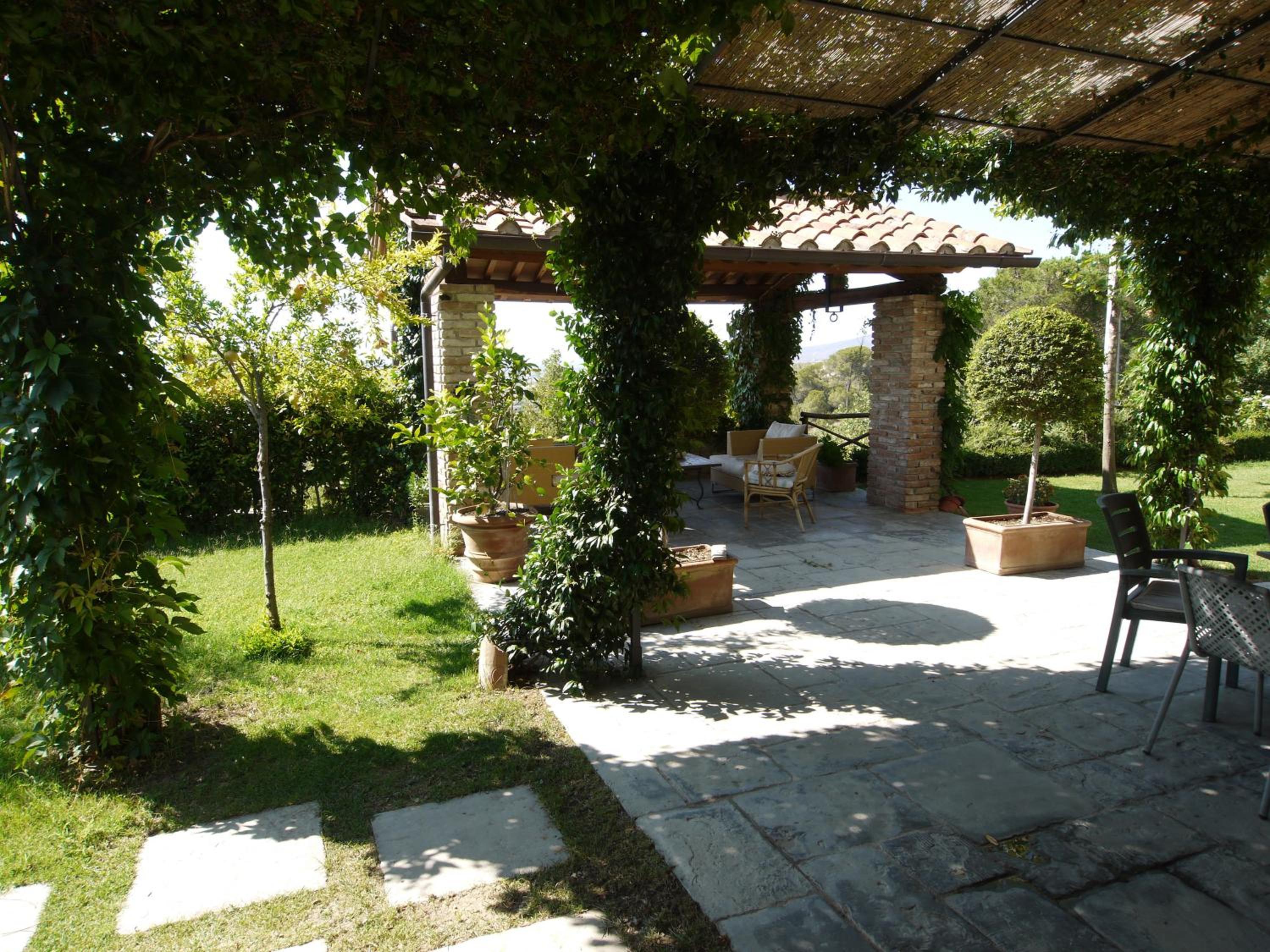 Villa La Pergola view 4
