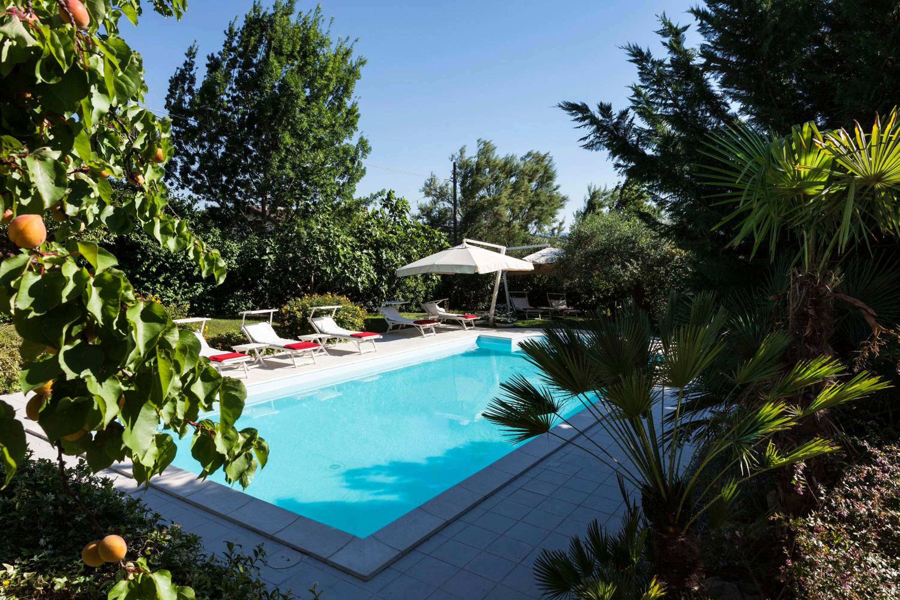 Villa Tramonto luxury apartment with private swimming pool view 2
