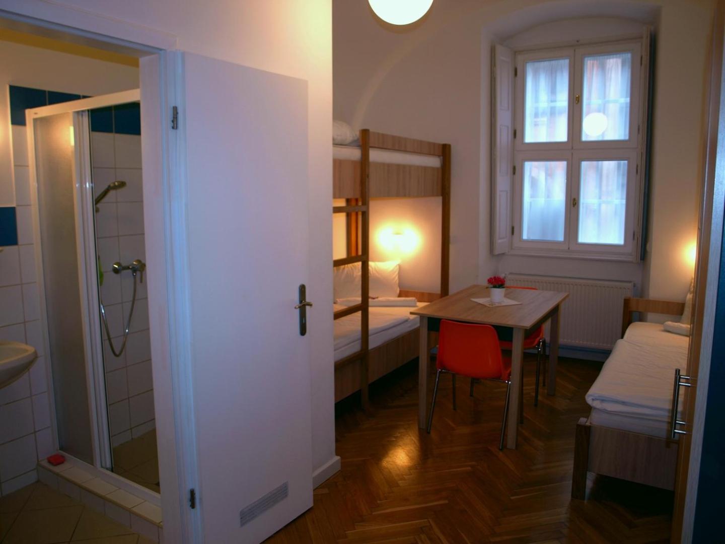 Ciszterci Szállás Pécs view 4