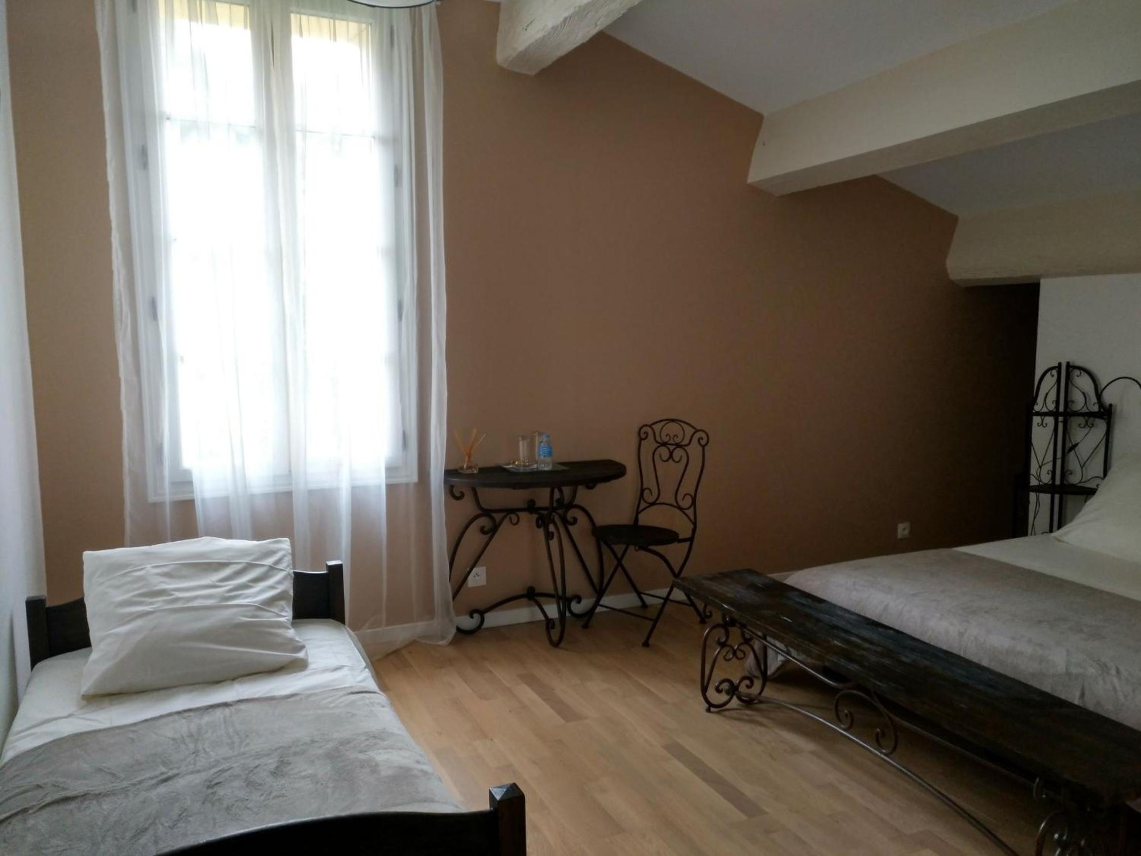 Le Clos du Théron, chambre d'hôte, photo 49