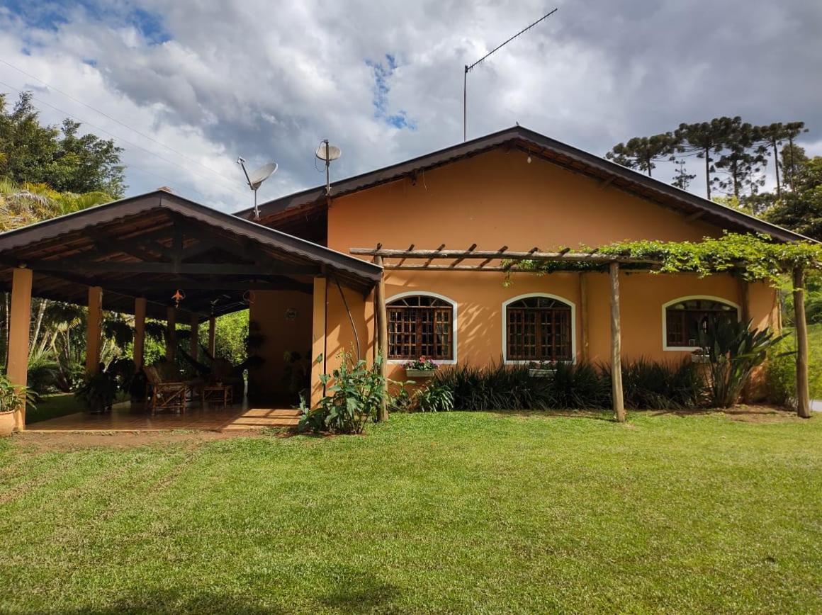 Sítio entre Santo Antonio Pinhal e Campos do Jordão