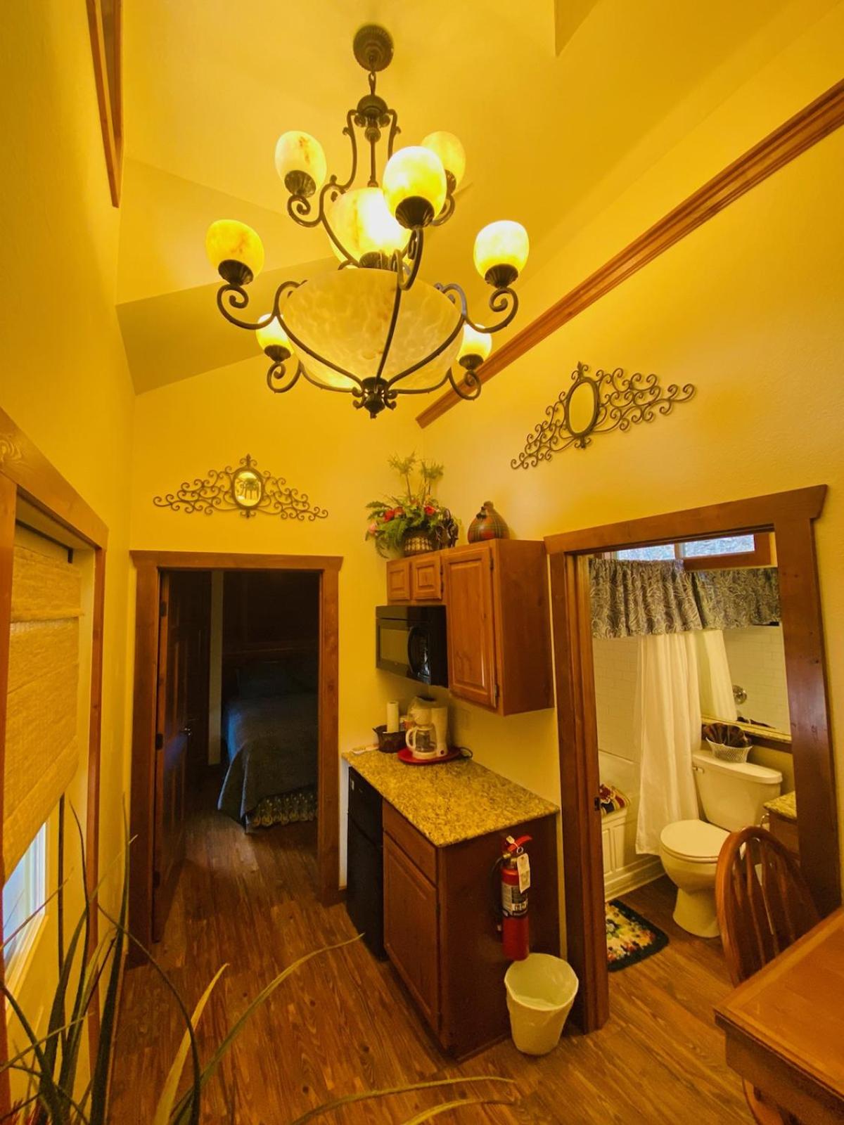 All Seasons Treehouse Village