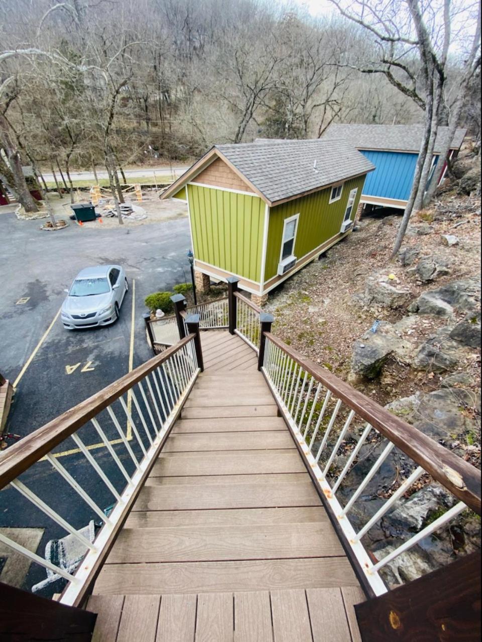All Seasons Treehouse Village