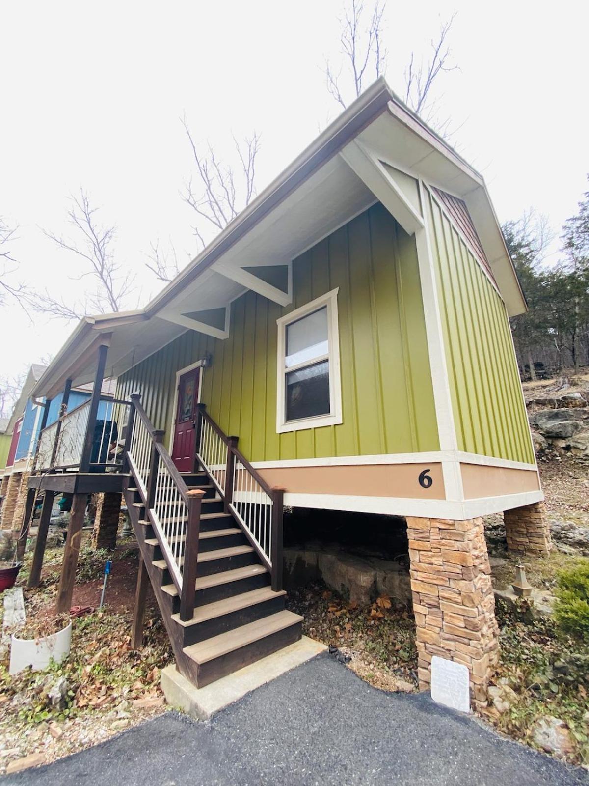 All Seasons Treehouse Village