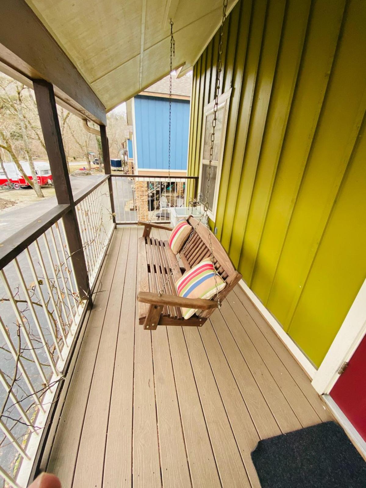 All Seasons Treehouse Village