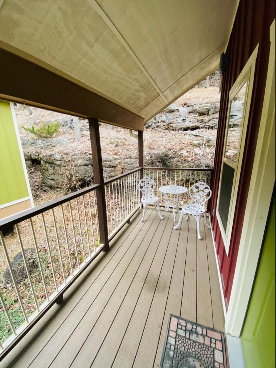 All Seasons Treehouse Village