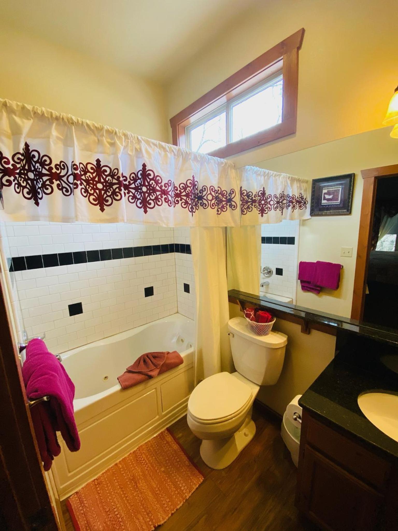 All Seasons Treehouse Village