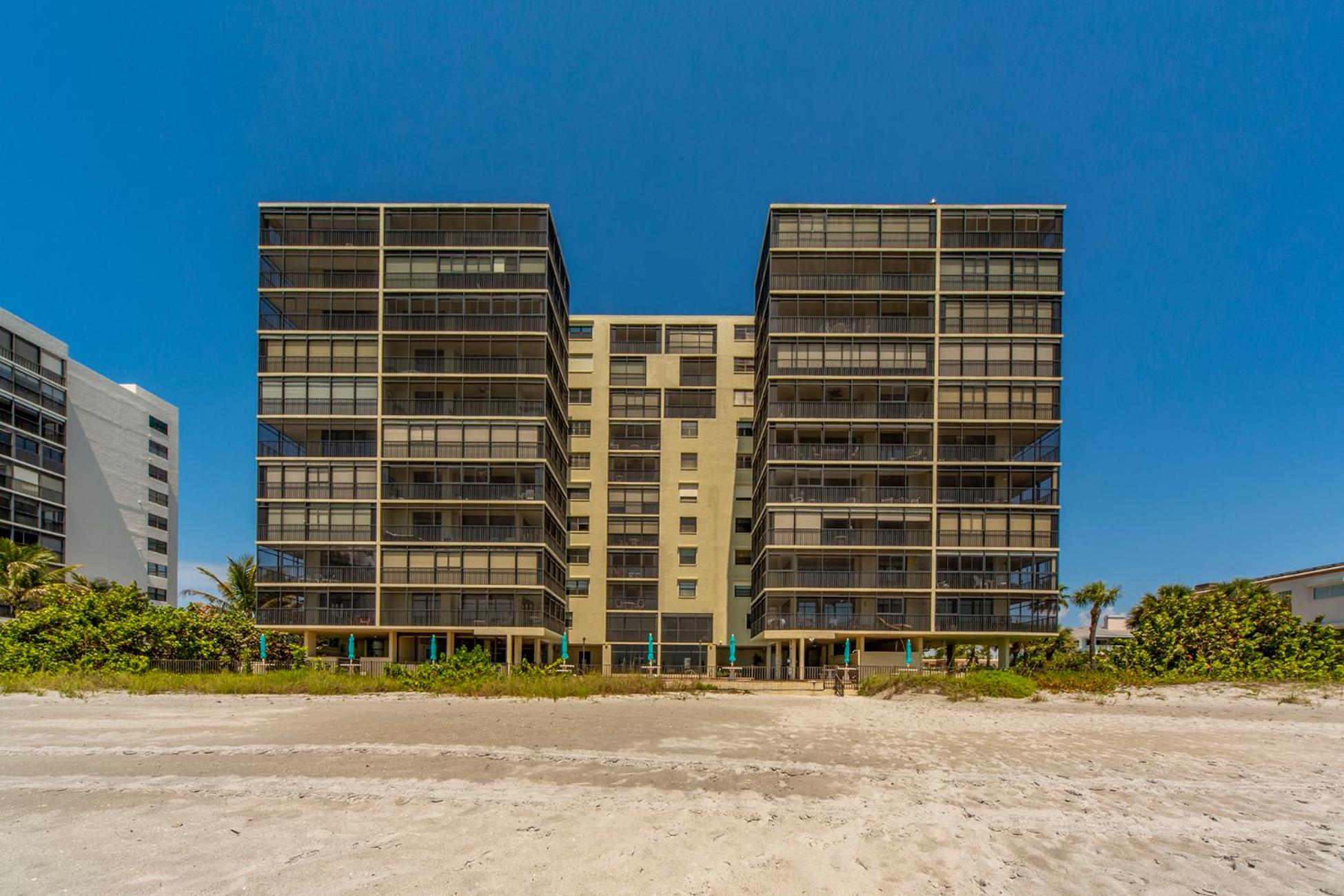 Corner Unit Ocean Views - Shores of Madeira #501 view 3