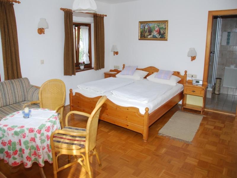 Gästehaus Stoanerhof view 5
