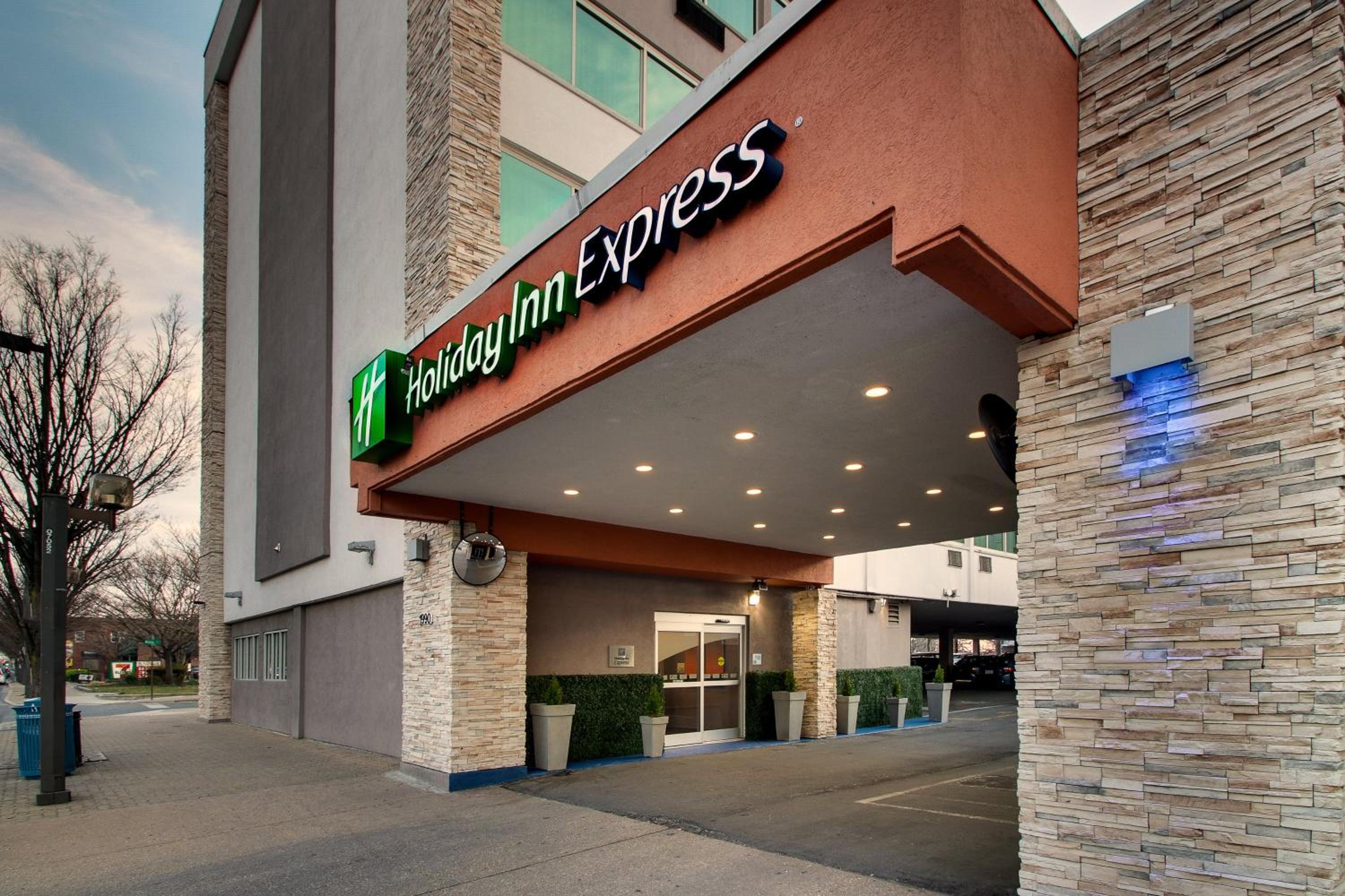 Holiday Inn Express Washington DC Silver Spring, an IHG Hotel - Property Image 5