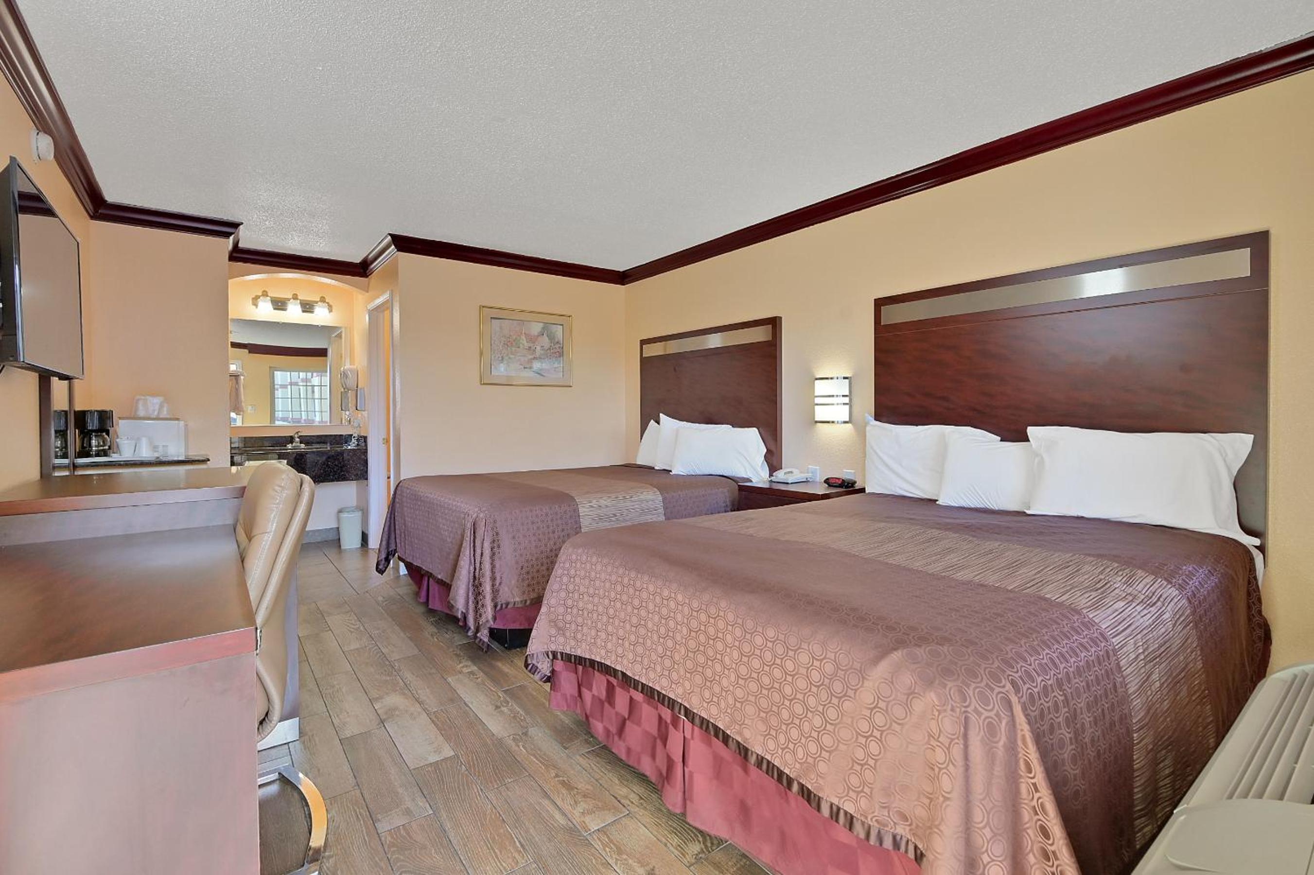 Americas Deluxe Inn- Marysville - Property Image 17